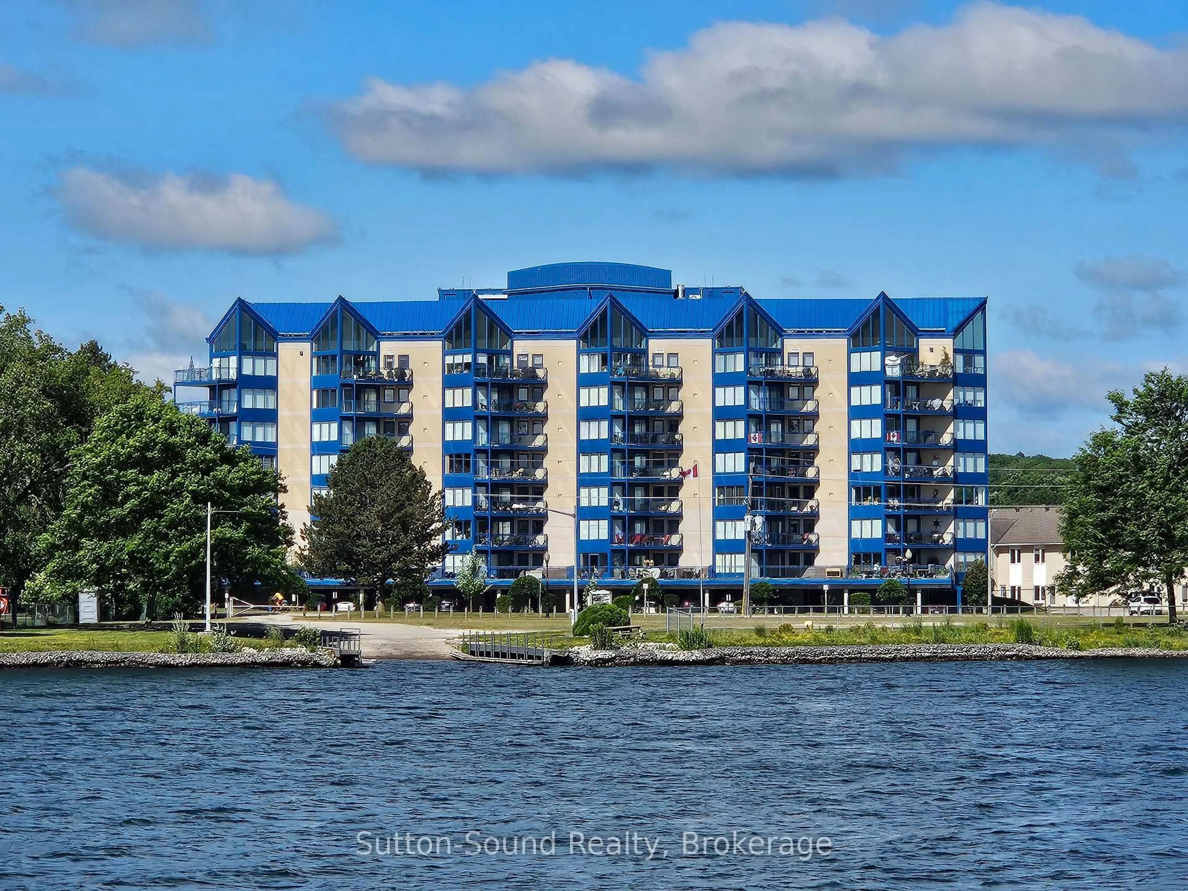Blurry image for 1455 2nd Ave W Ave #205, Owen Sound Ontario N4K 6V3