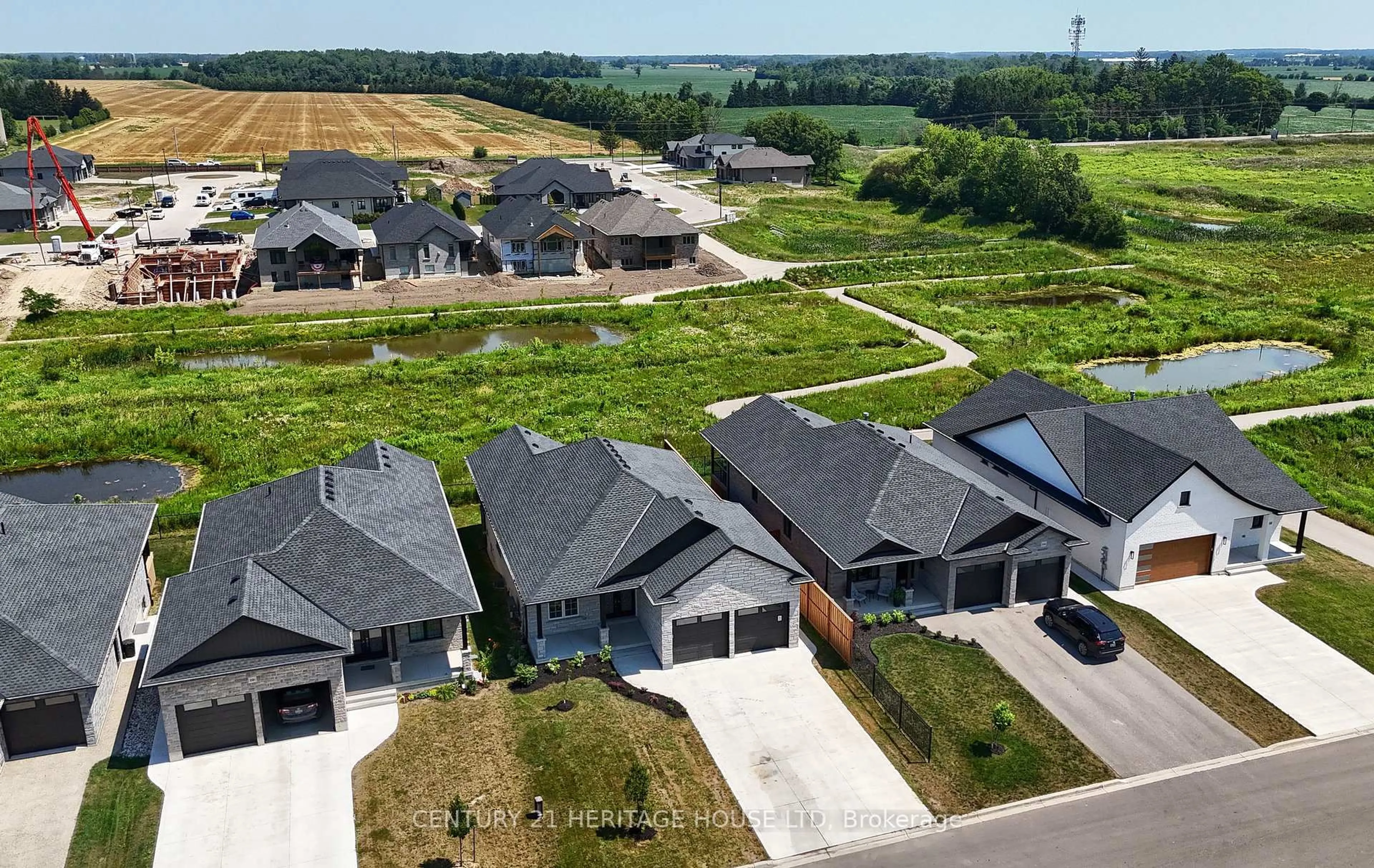 A pic from outside/outdoor area/front of a property/back of a property/a pic from drone, street for 230 Orr St, Stratford Ontario N5A 0J7