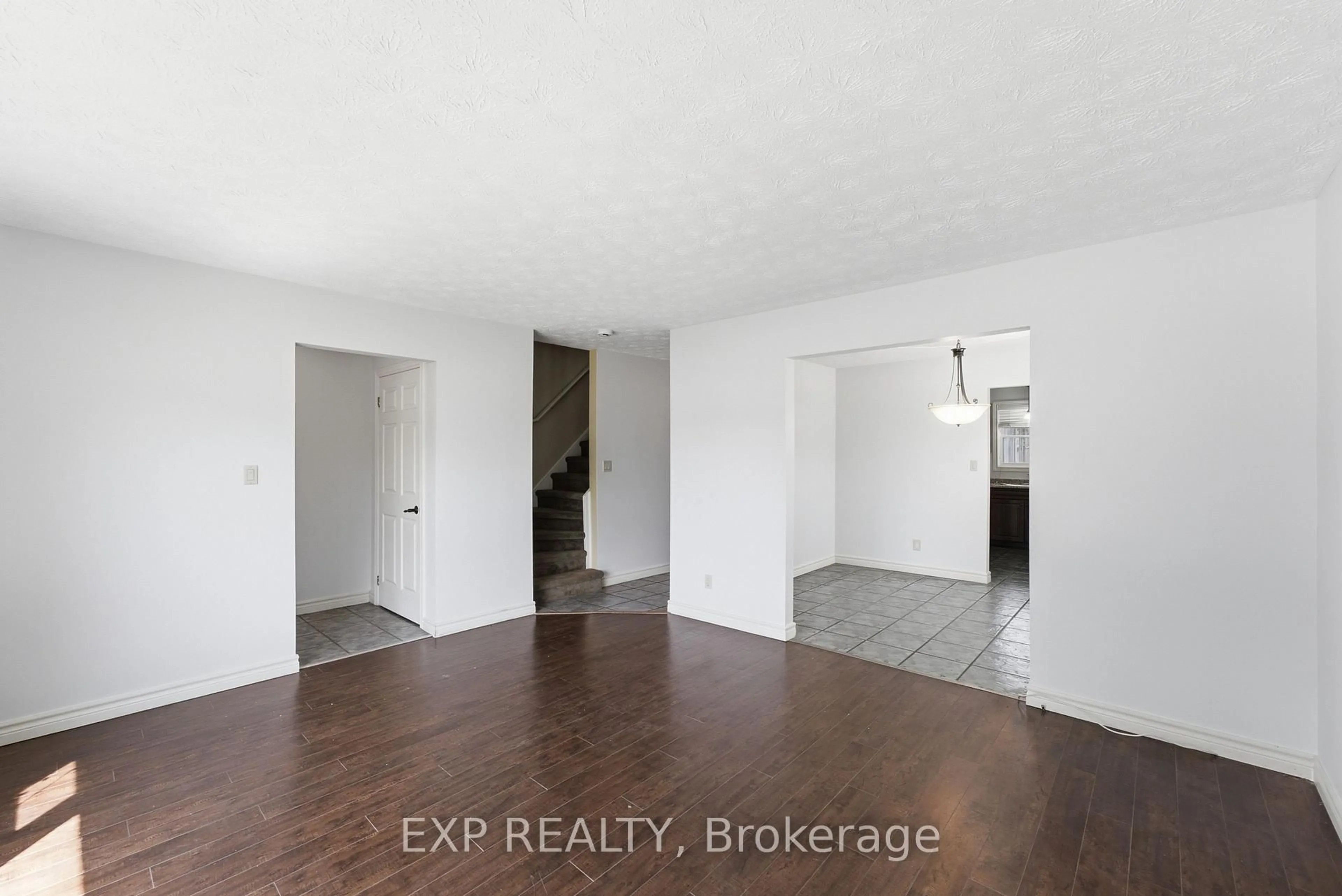 A pic of a room for 7226 Alex Ave, Niagara Falls Ontario L2G 7K4