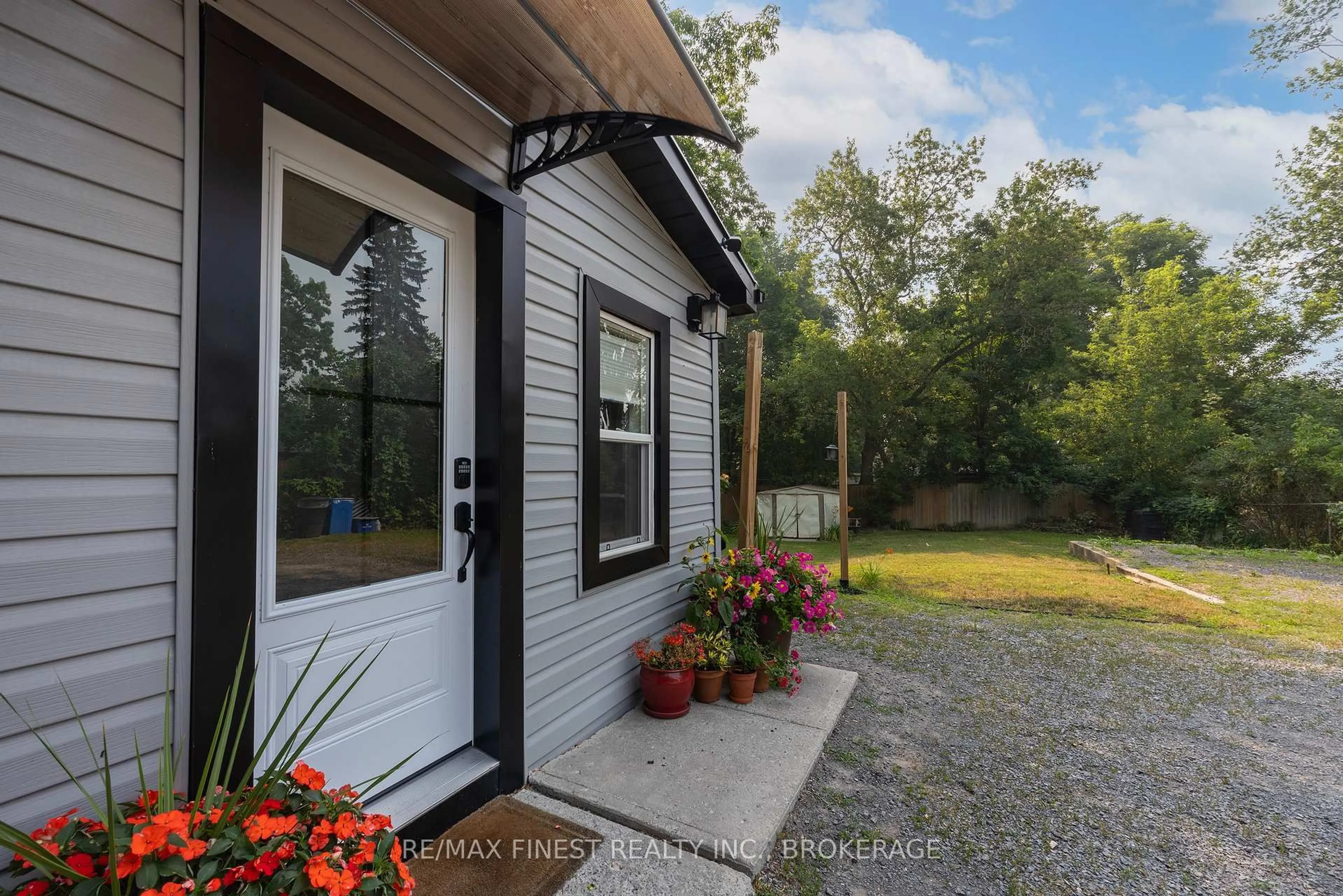 Unknown for 414 Dundas St, Deseronto Ontario K0K 1X0