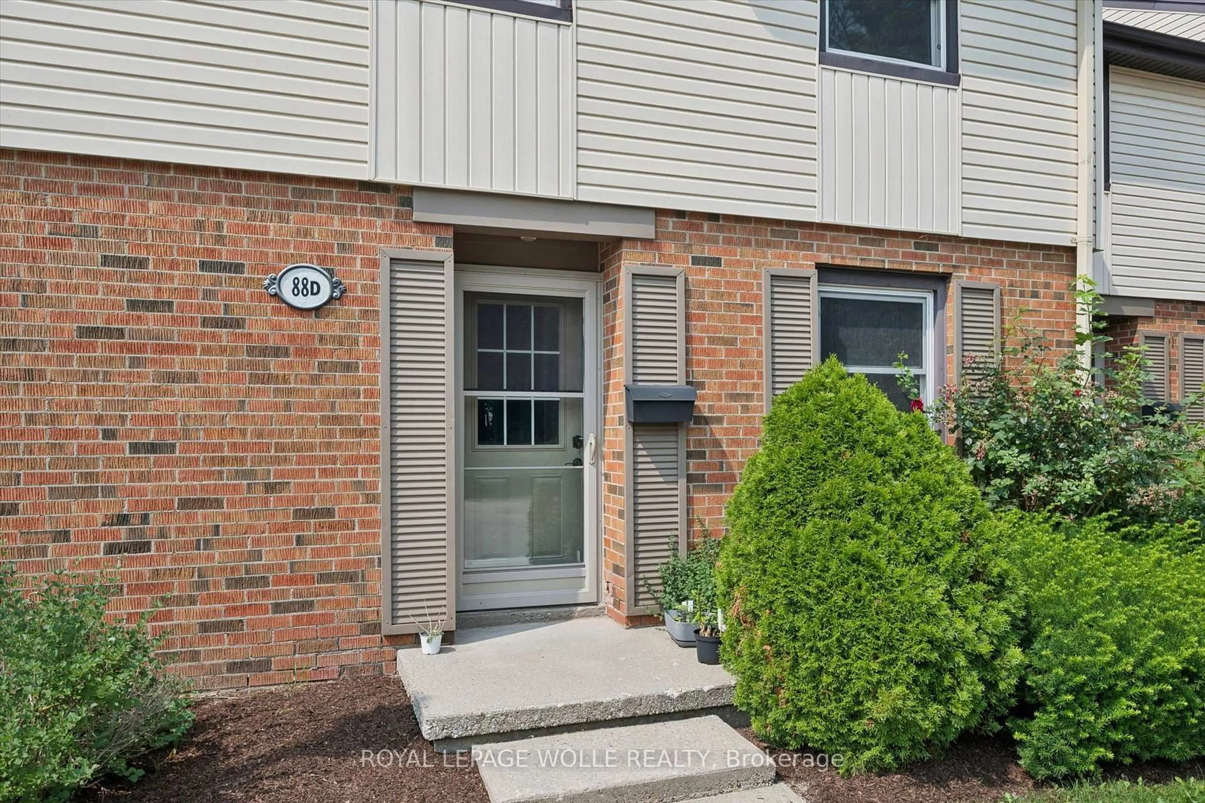 Unknown for 88D McDougall Rd #25, Waterloo Ontario N2L 5C5