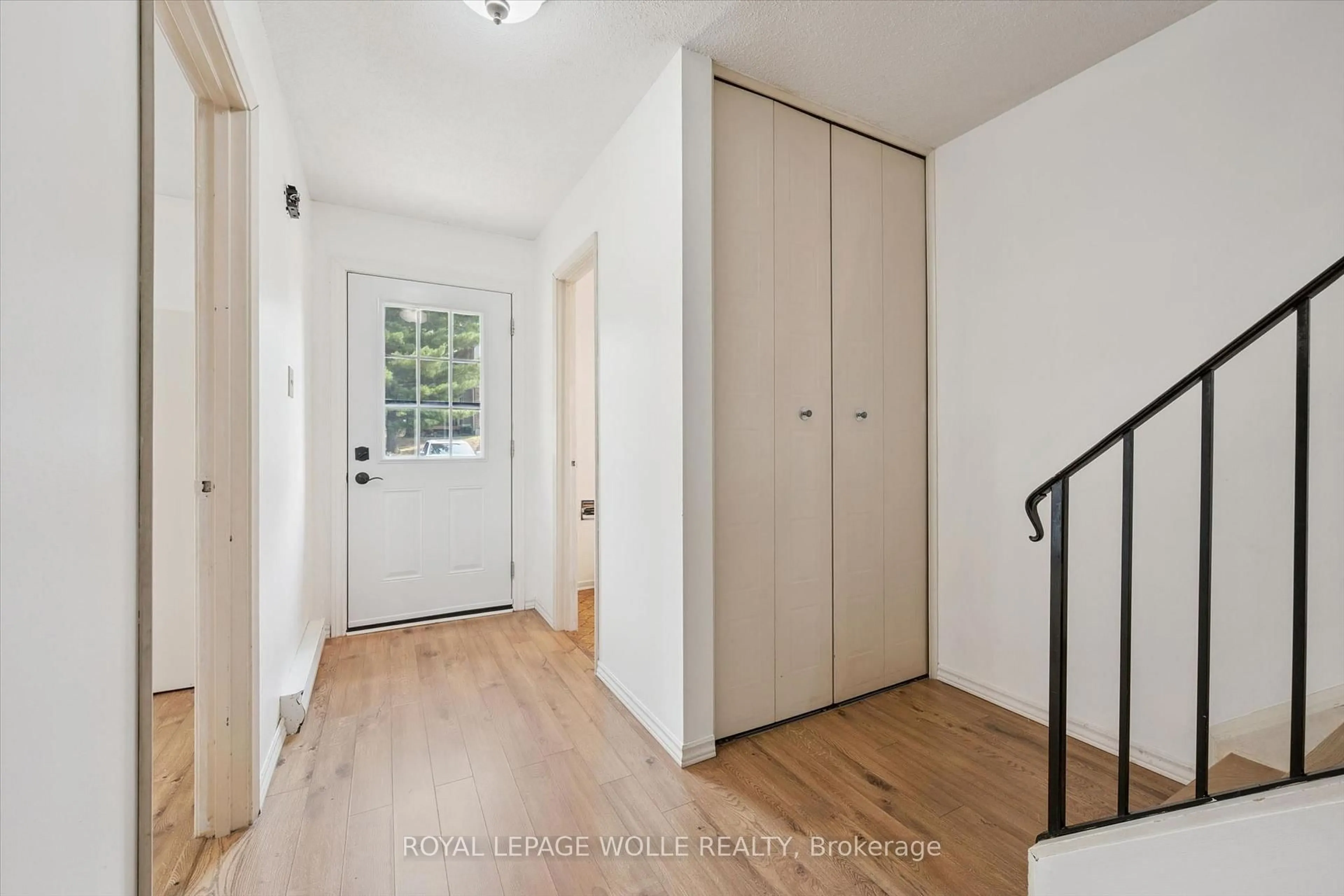 Indoor entryway for 88D McDougall Rd #25, Waterloo Ontario N2L 5C5