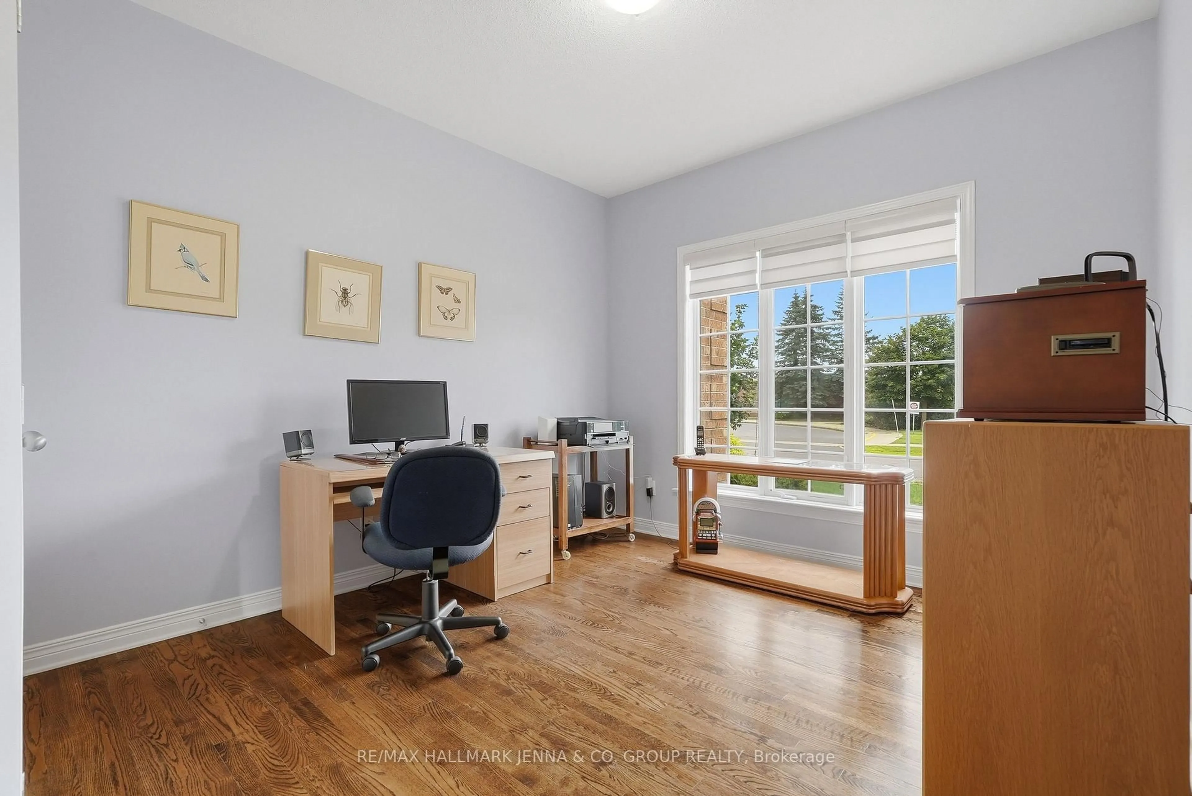 A pic of a room for 15 Baywood Dr, Ottawa Ontario K2S 2G2
