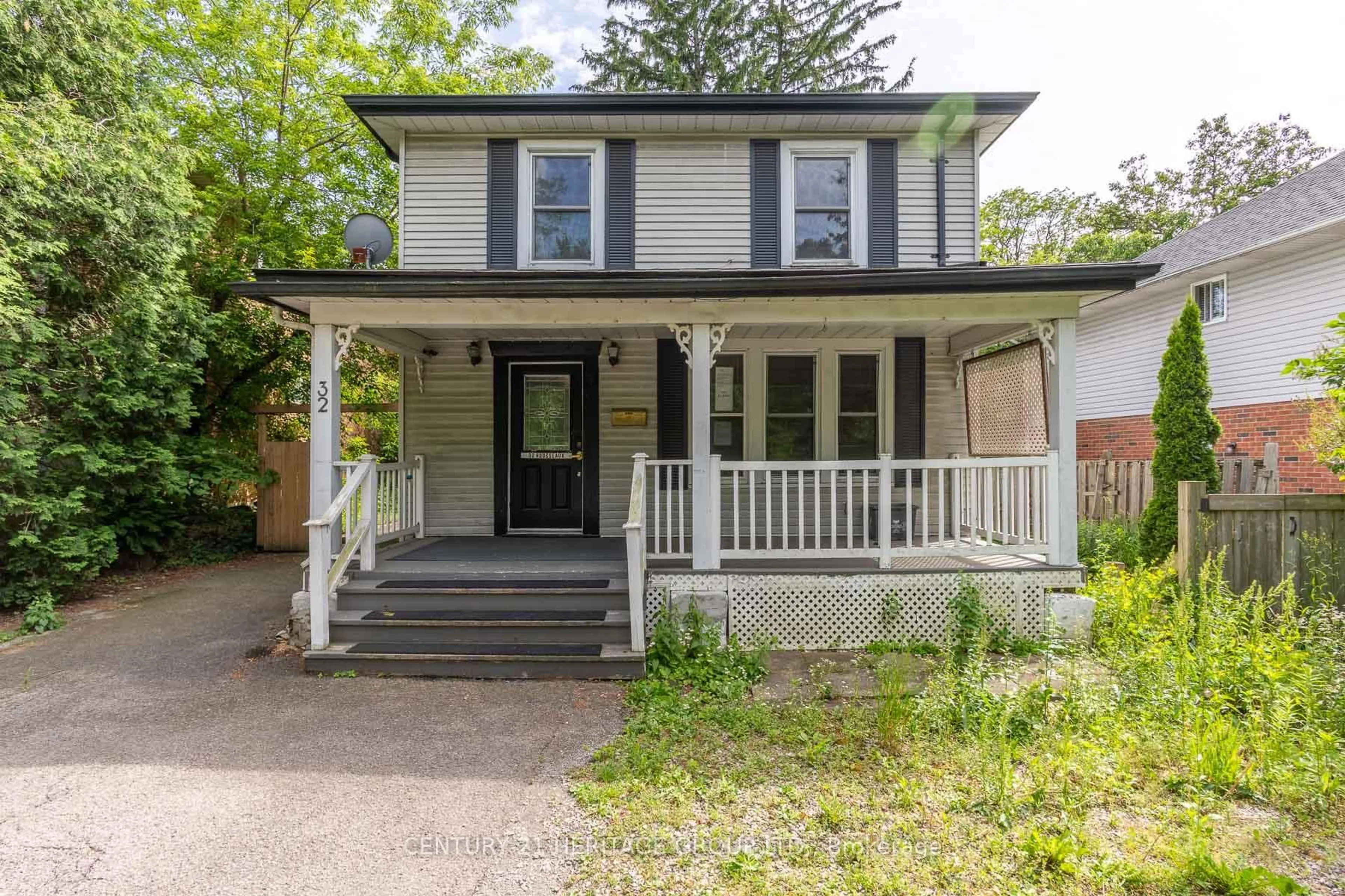Home with vinyl exterior material, street for 32 Rousseaux St, Hamilton Ontario L9G 2W5