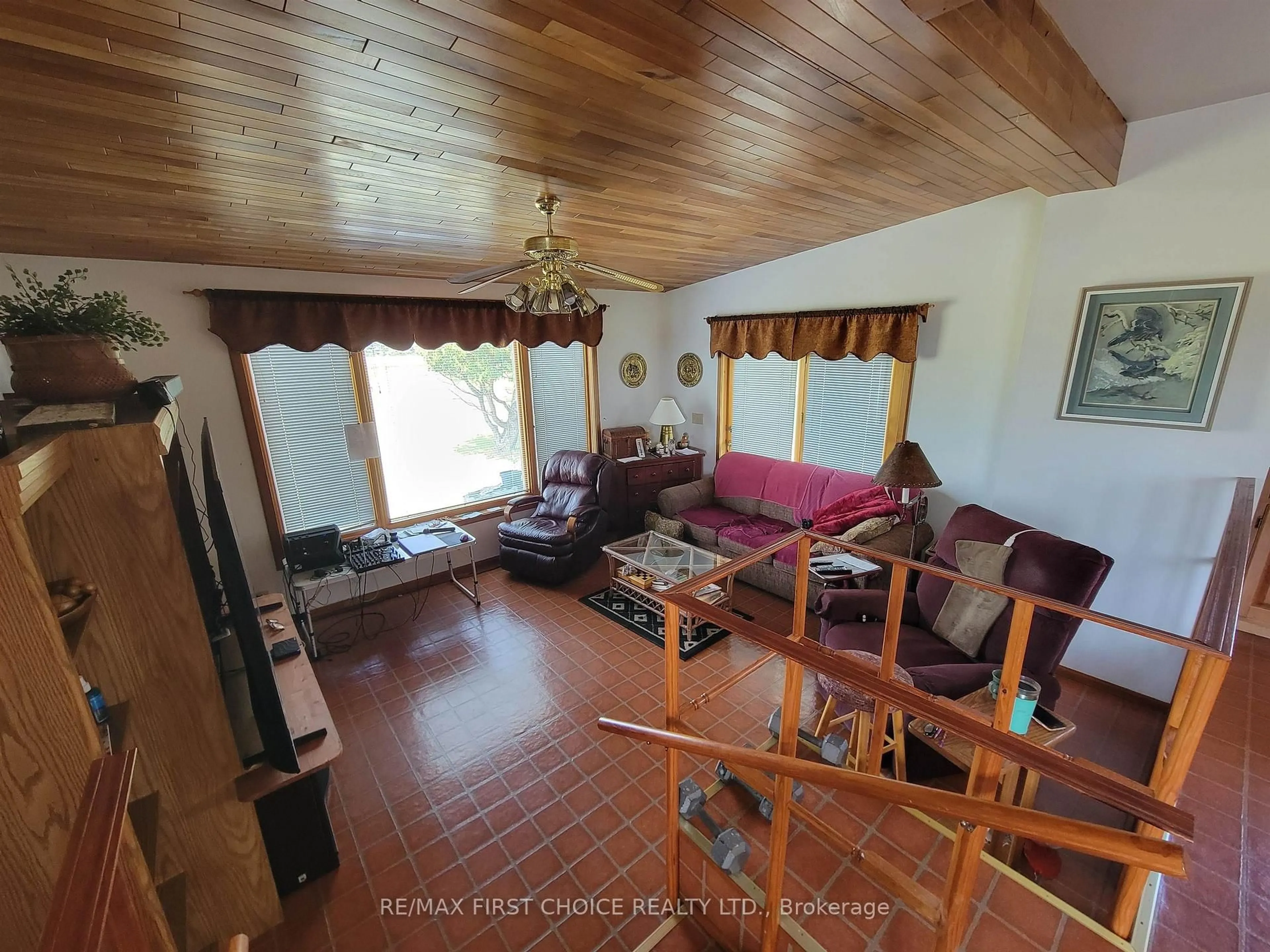 Living room with furniture, unknown for 1611 HWY 11/71, Alberton Ontario P9A 3M2