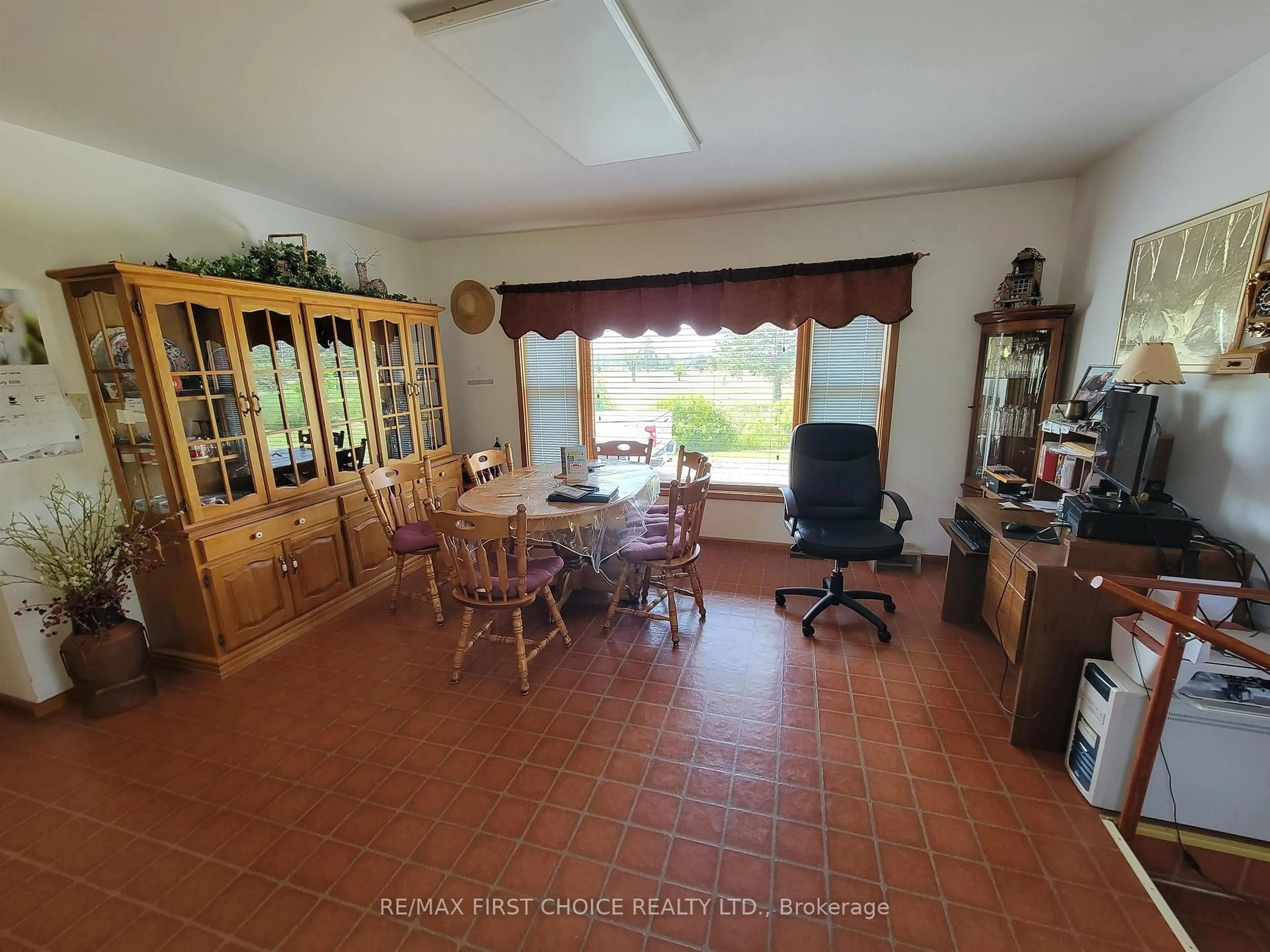 A pic of a room for 1611 HWY 11/71, Alberton Ontario P9A 3M2