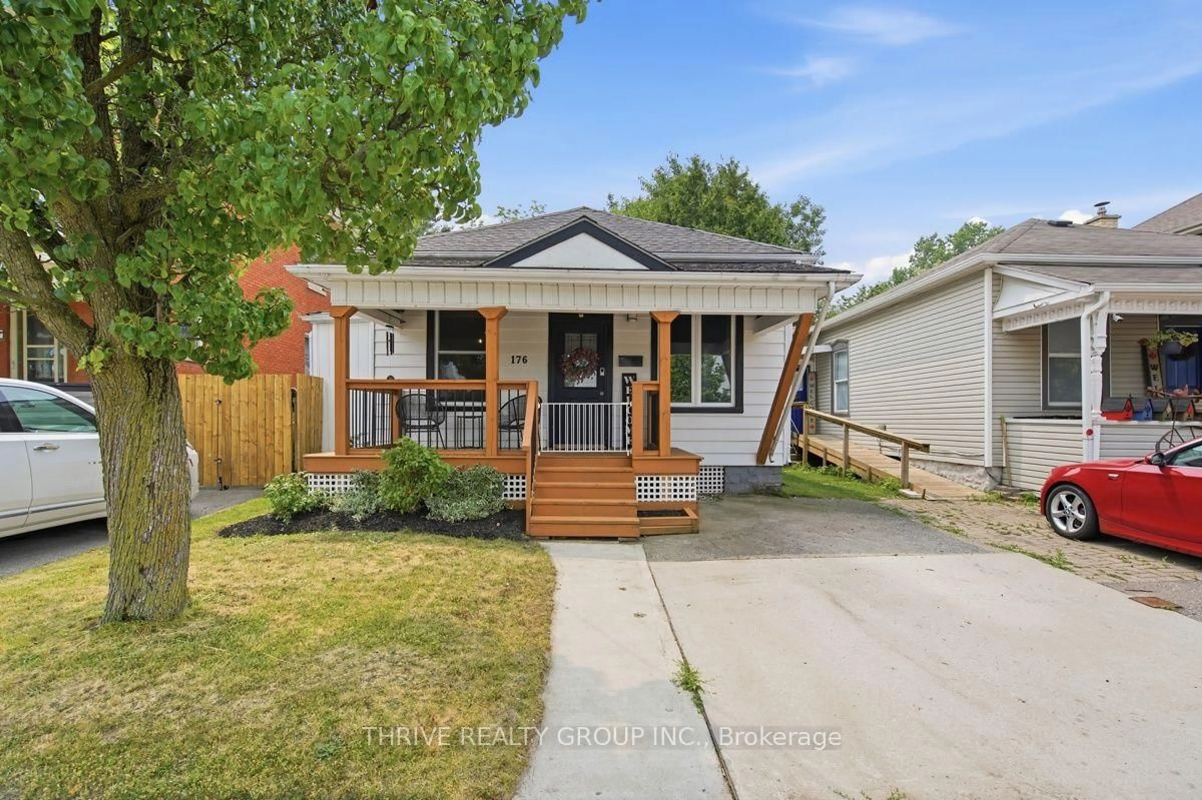 Unknown for 176 Centre St, St. Thomas Ontario N5R 3A4