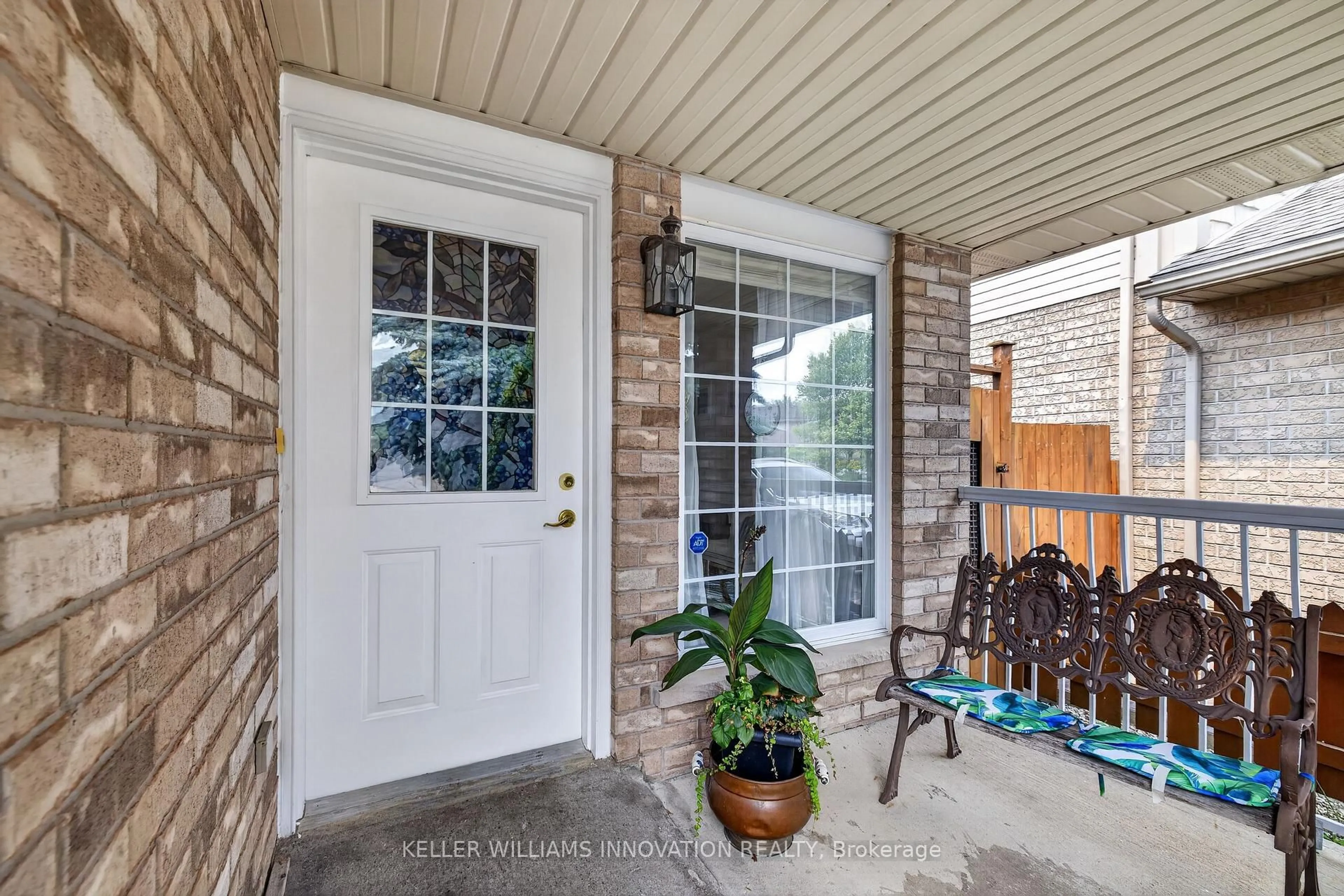 Indoor entryway for 95 Tovell Dr, Guelph Ontario N1K 1Z5