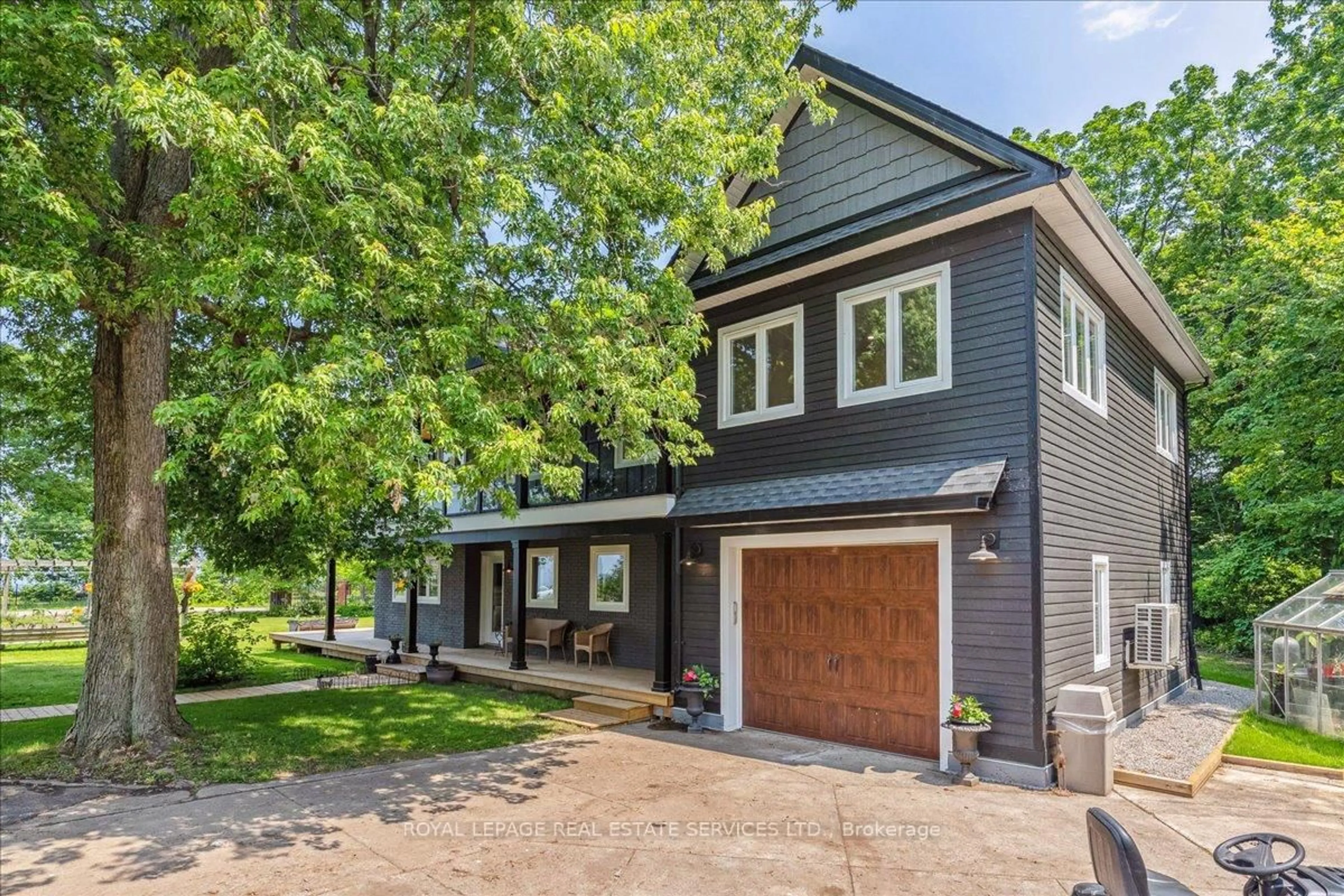 Home with vinyl exterior material, street for 62 Windemere Rd, Hamilton Ontario L8E 5G5