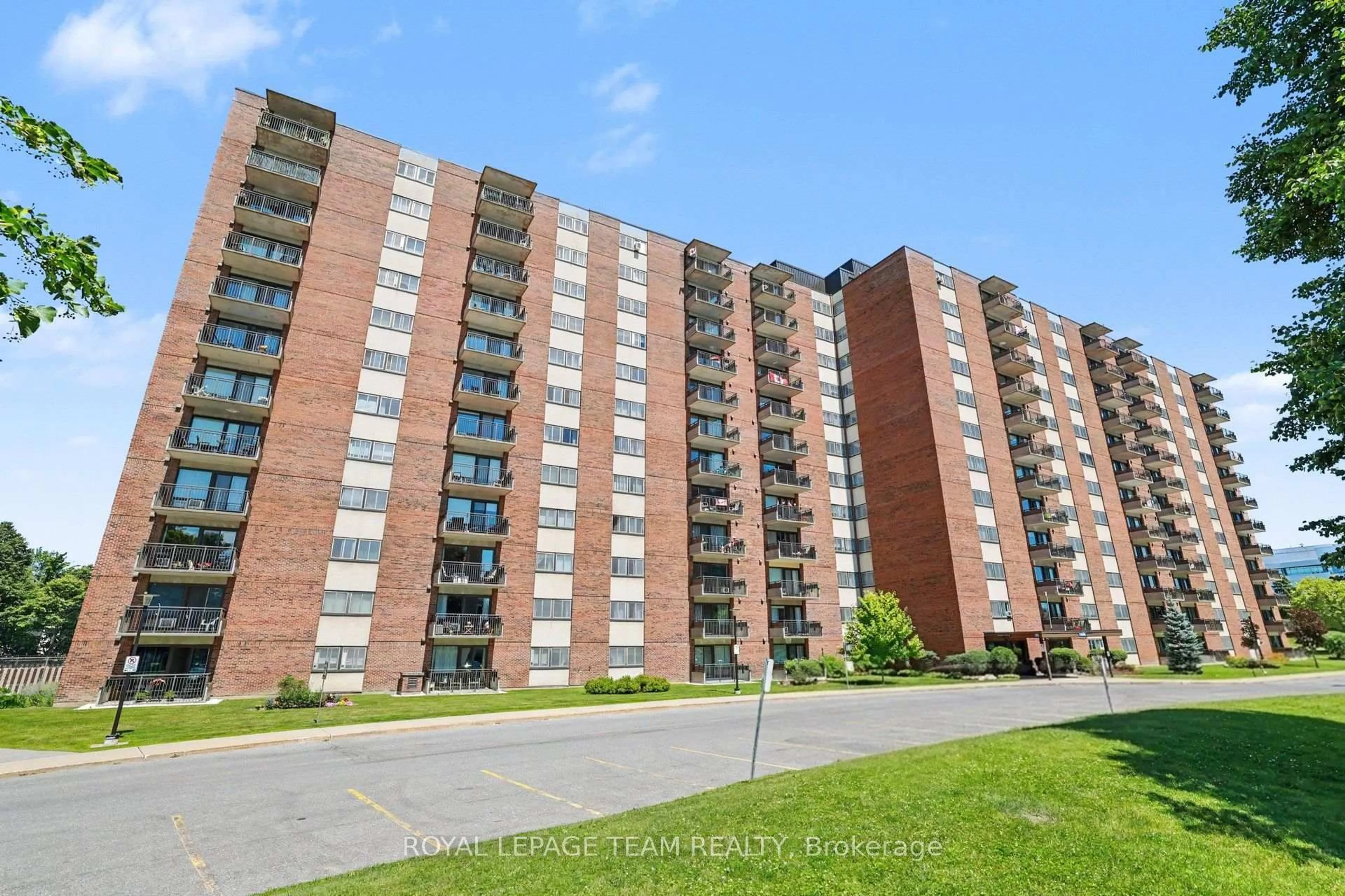 Unknown for 1485 Baseline Rd #302, Ottawa Ontario K2C 3L8