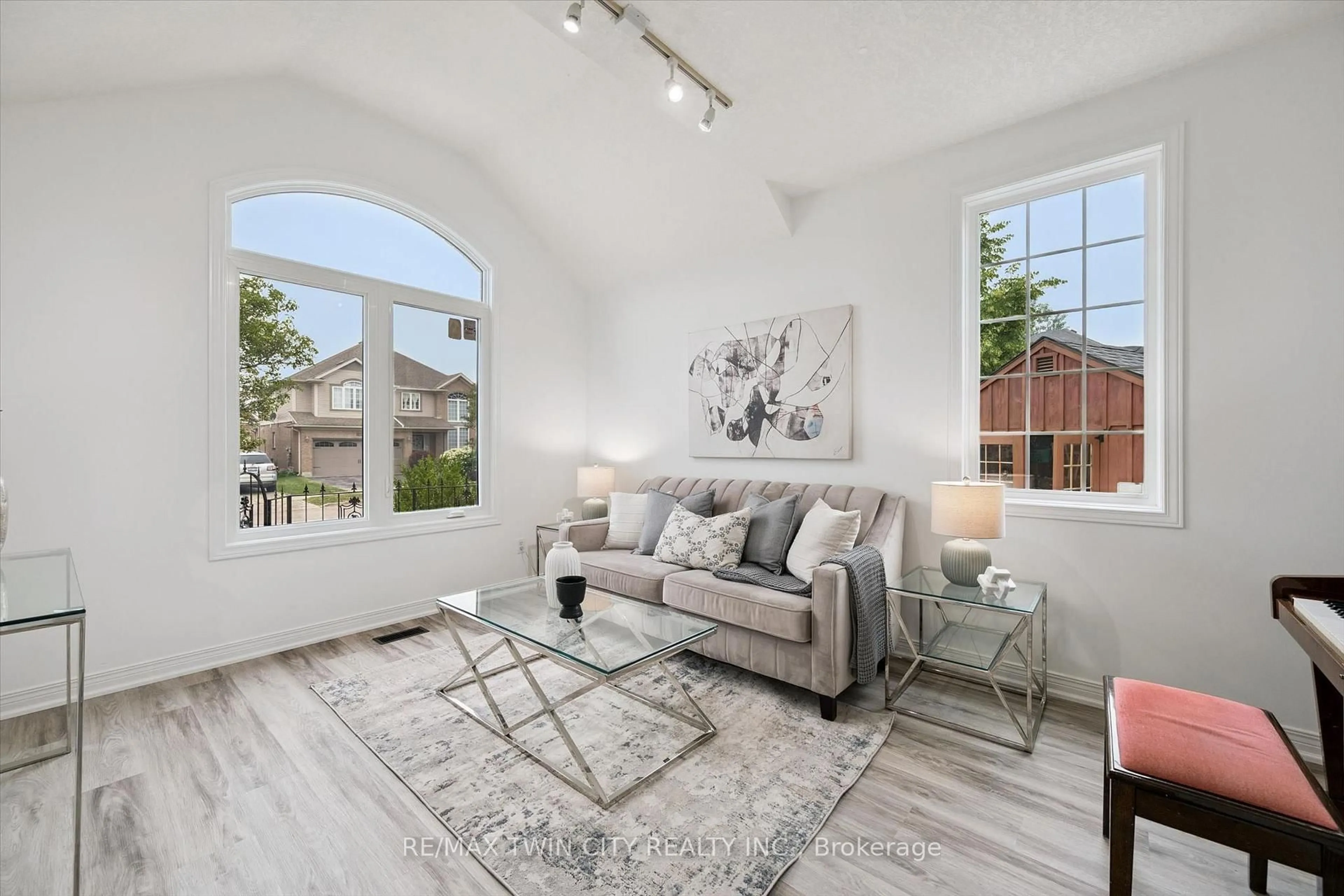 Living room with furniture, unknown for 608 Bluenose Cres, Waterloo Ontario N2K 4C5