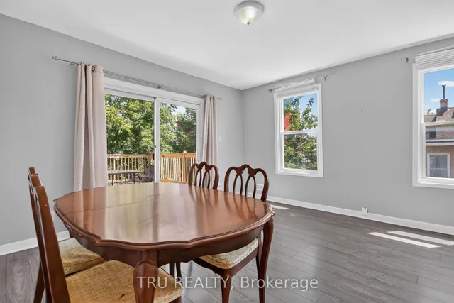 45 Bell St, Ottawa 5