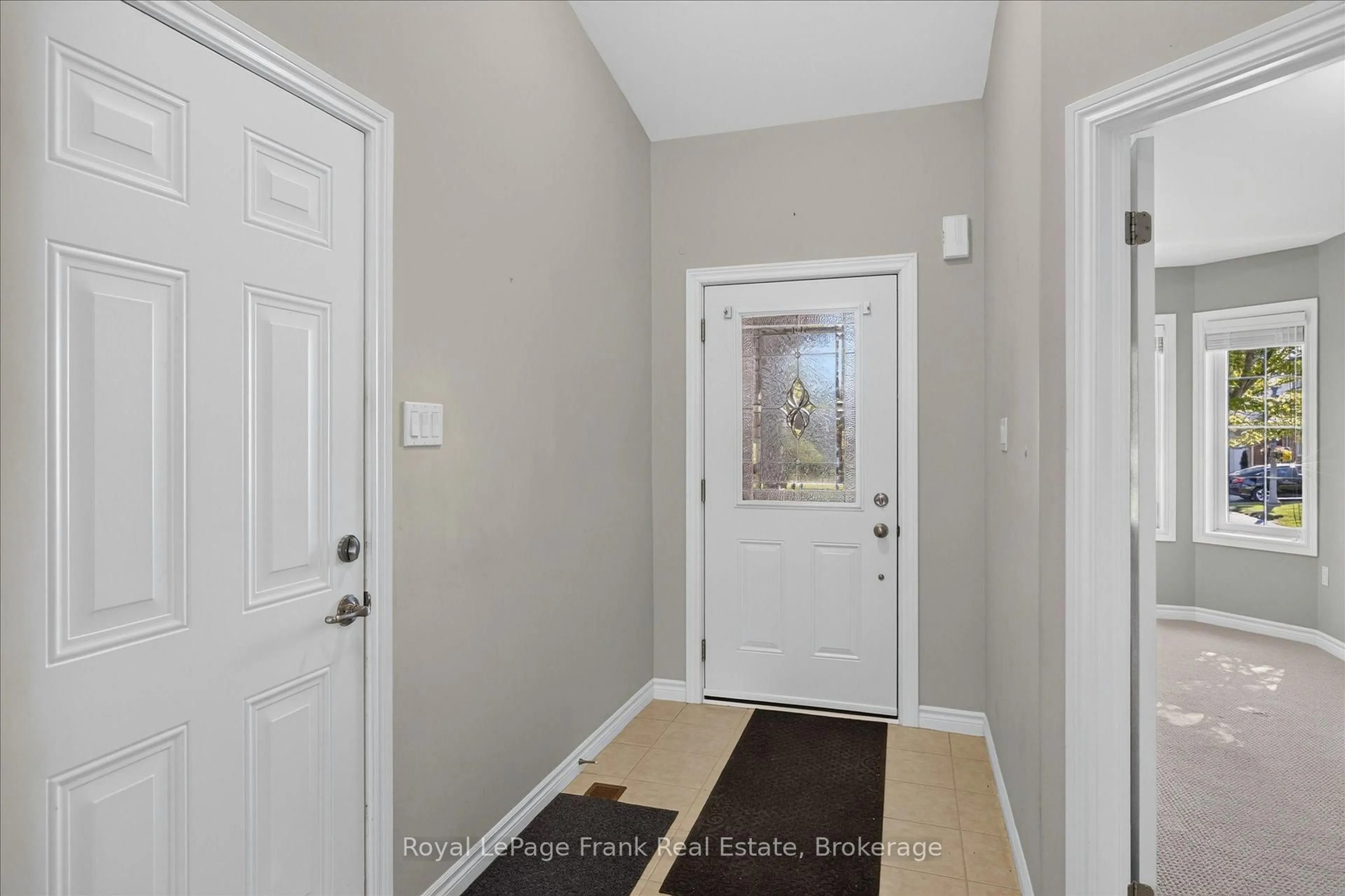 Indoor entryway for 60 Village Cres #49, Peterborough Ontario K9J 0A9