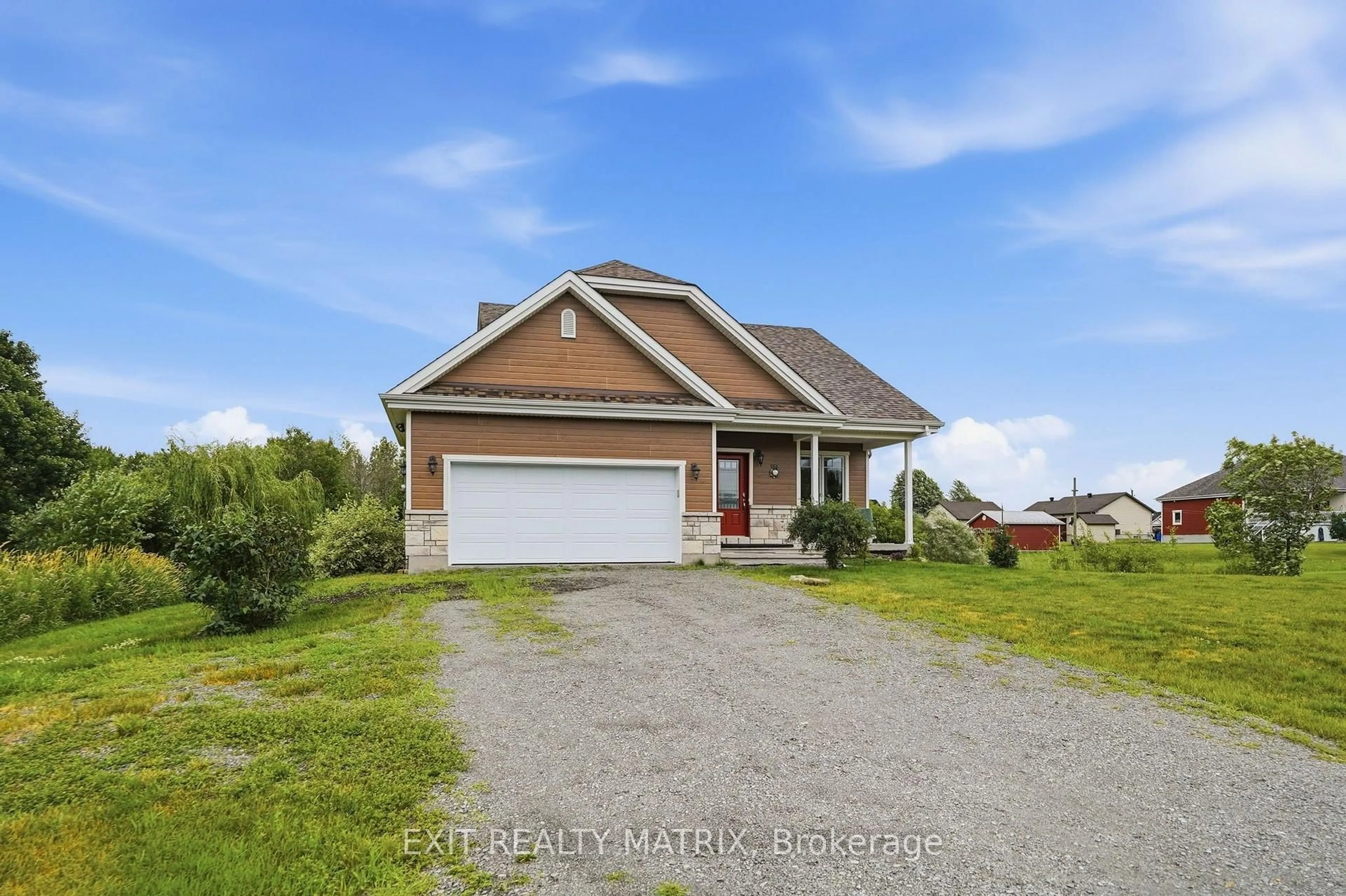 A pic from outside/outdoor area/front of a property/back of a property/a pic from drone, street for 800 Du Bercail St, Champlain Ontario K0B 1K0