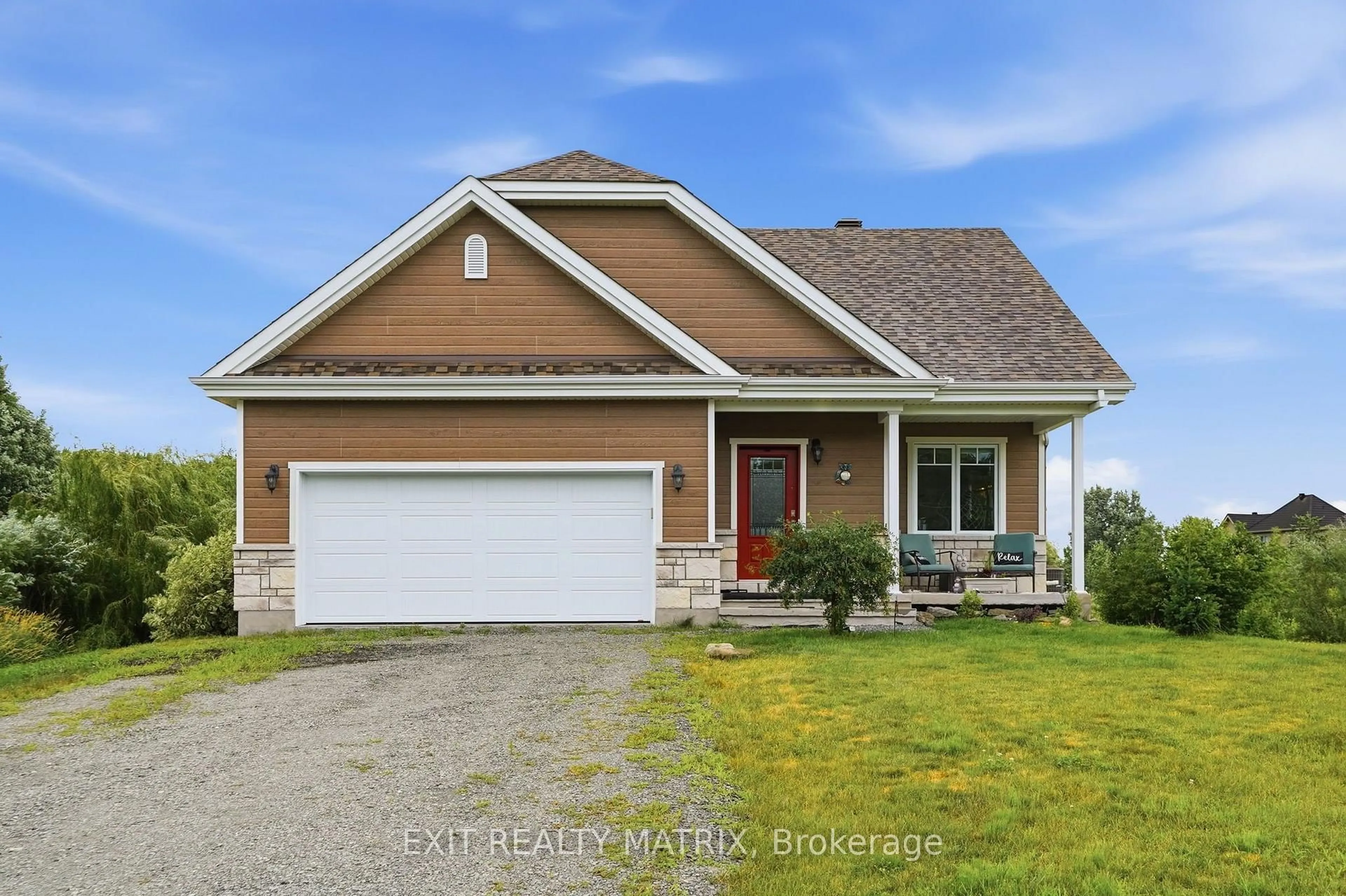 Home with vinyl exterior material, unknown for 800 Du Bercail St, Champlain Ontario K0B 1K0