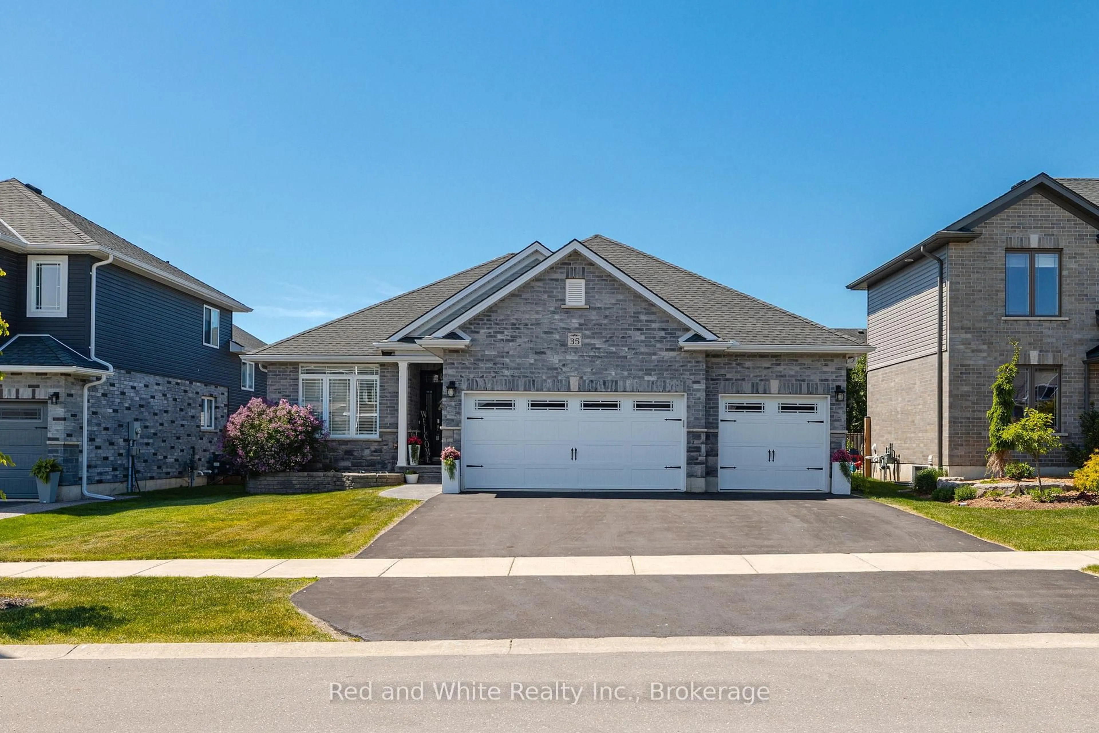 Home with vinyl exterior material, street for 35 Lock St, East Zorra-Tavistock Ontario N0J 1M0