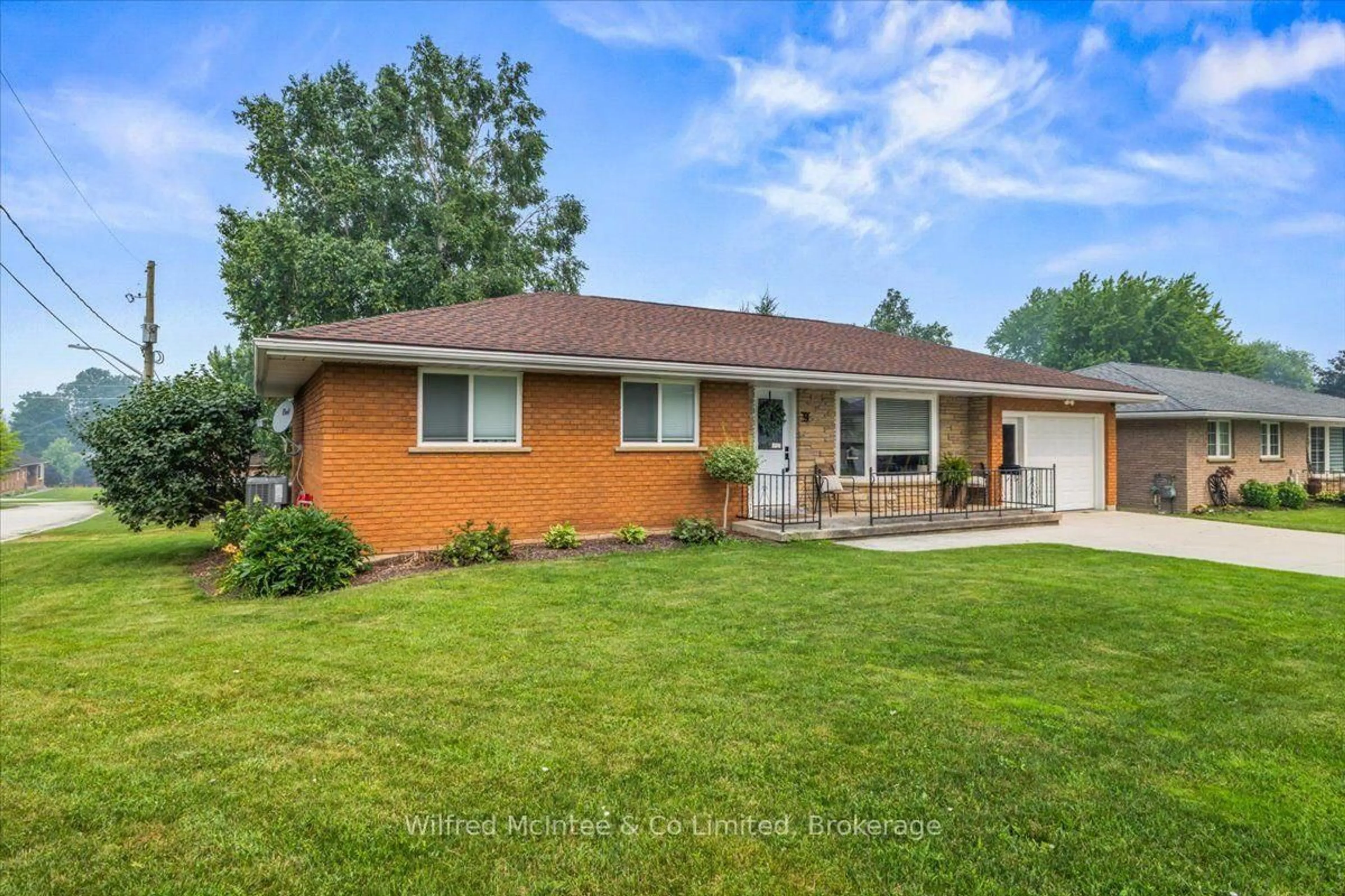 Home with brick exterior material, street for 9 Dietz St, South Bruce Ontario N0G 2J0