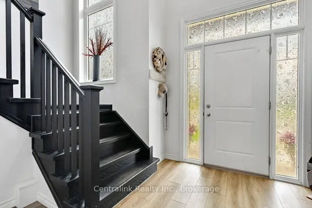 16 Brookfield Crt, Ingersoll 4