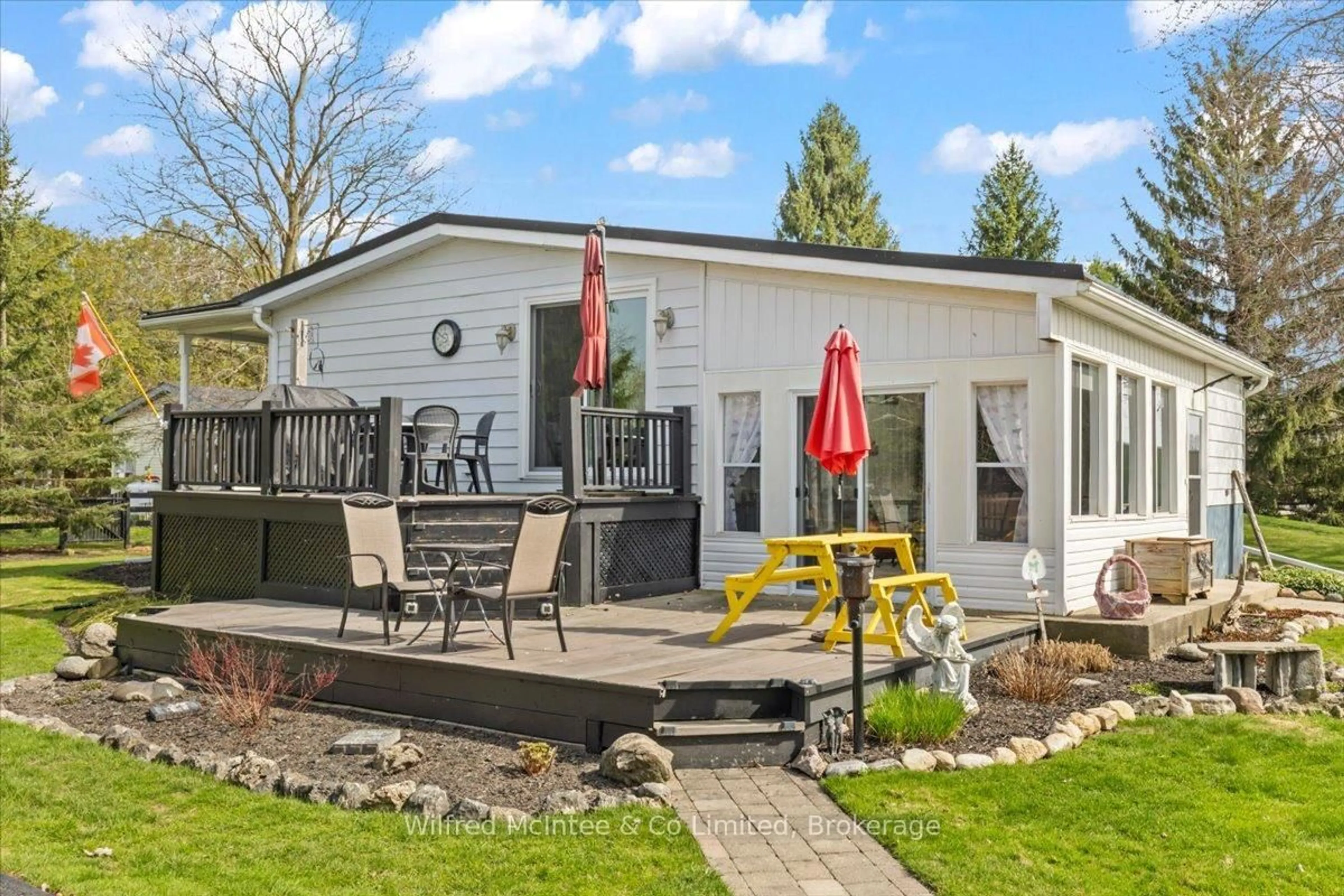 Patio, street for 21571 Grey Road 16, Georgian Bluffs Ontario N0H 2N0