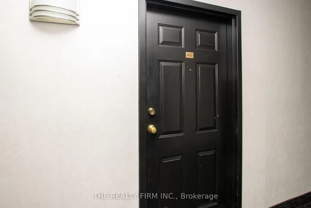 135 Baseline Rd #403, London South 5