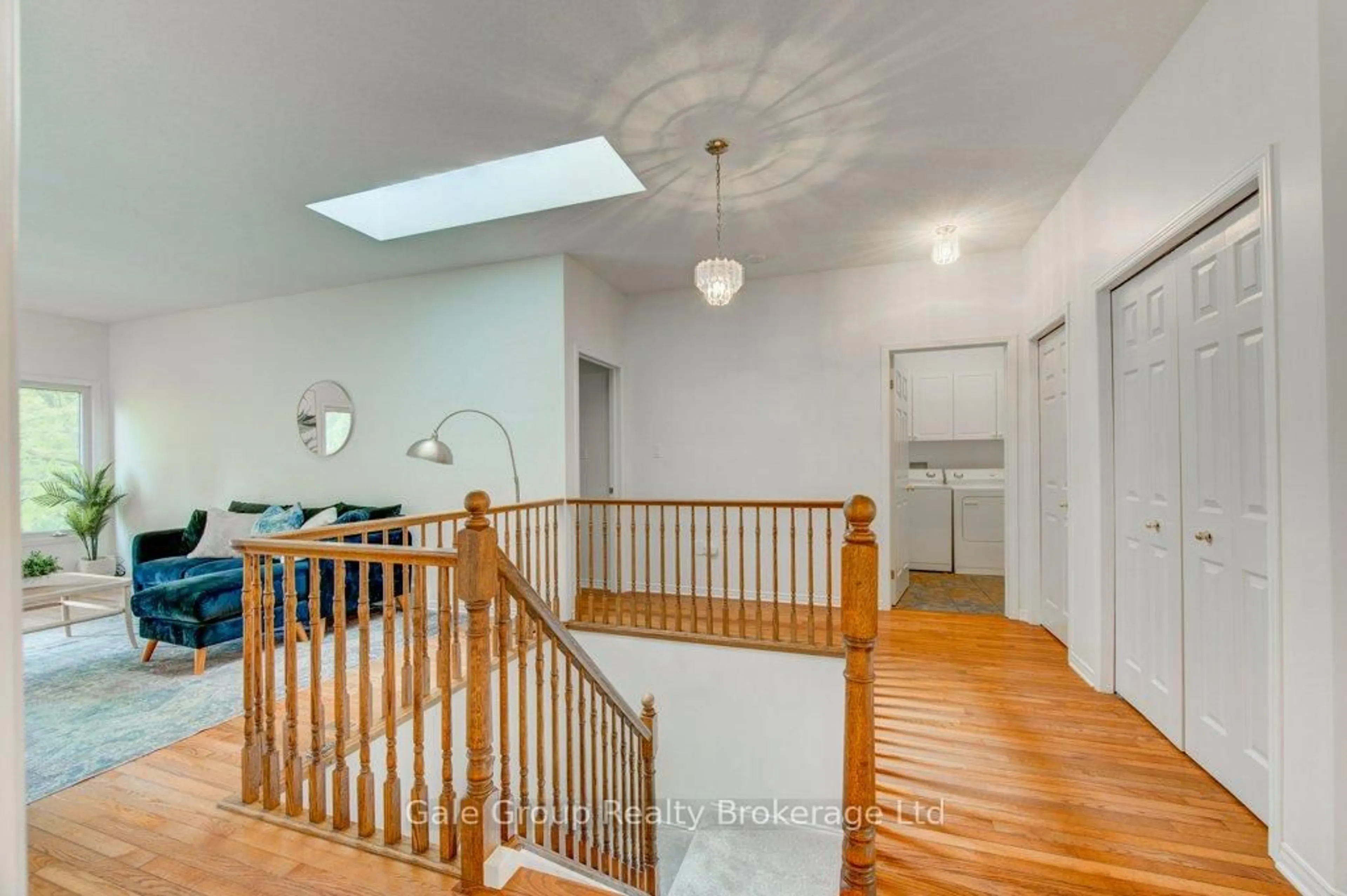 Indoor foyer for 491 Nova Scotia Crt #13, Woodstock Ontario N4S 8Z2