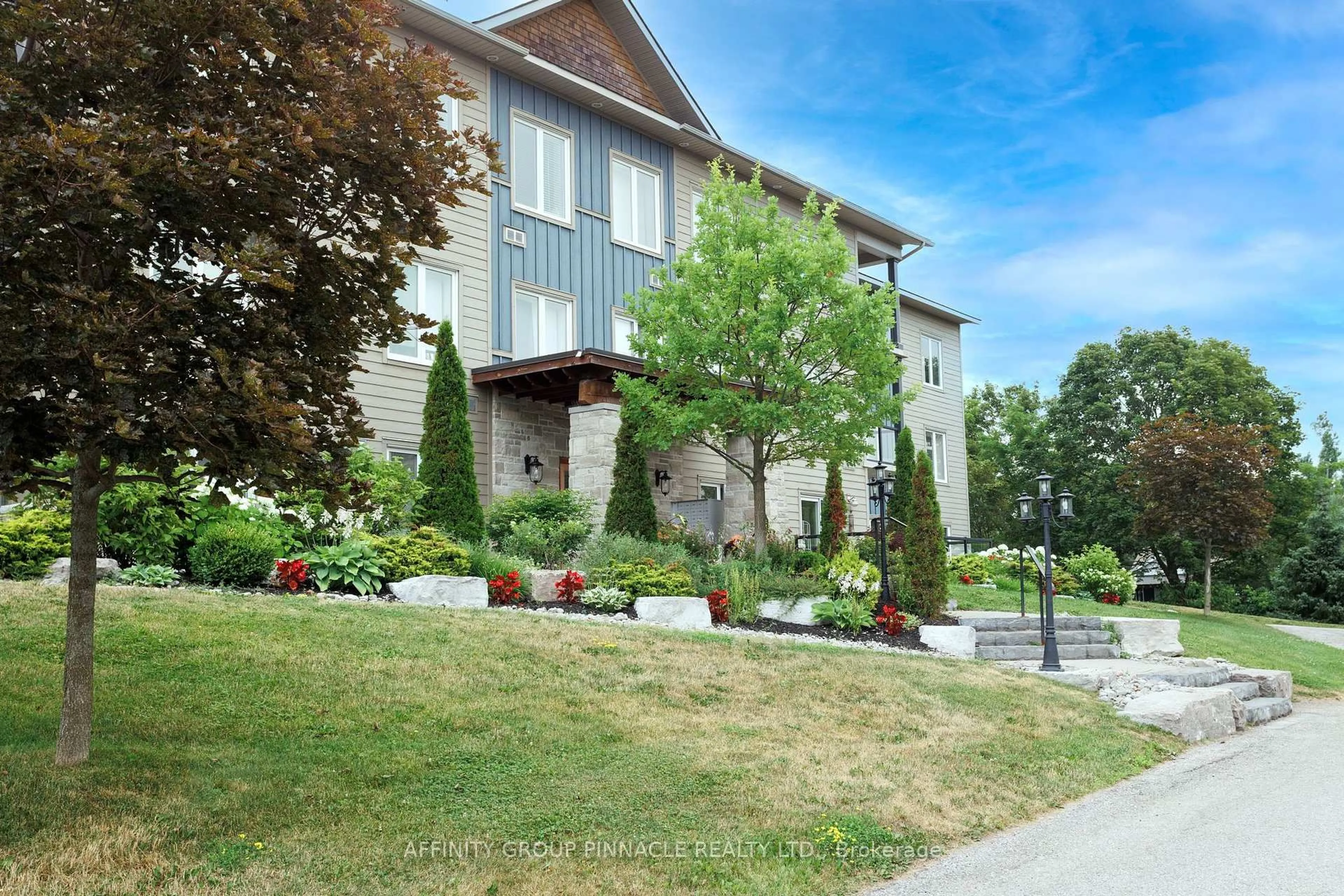 Unknown for 94 Francis St #105, Kawartha Lakes Ontario K0M 1N0