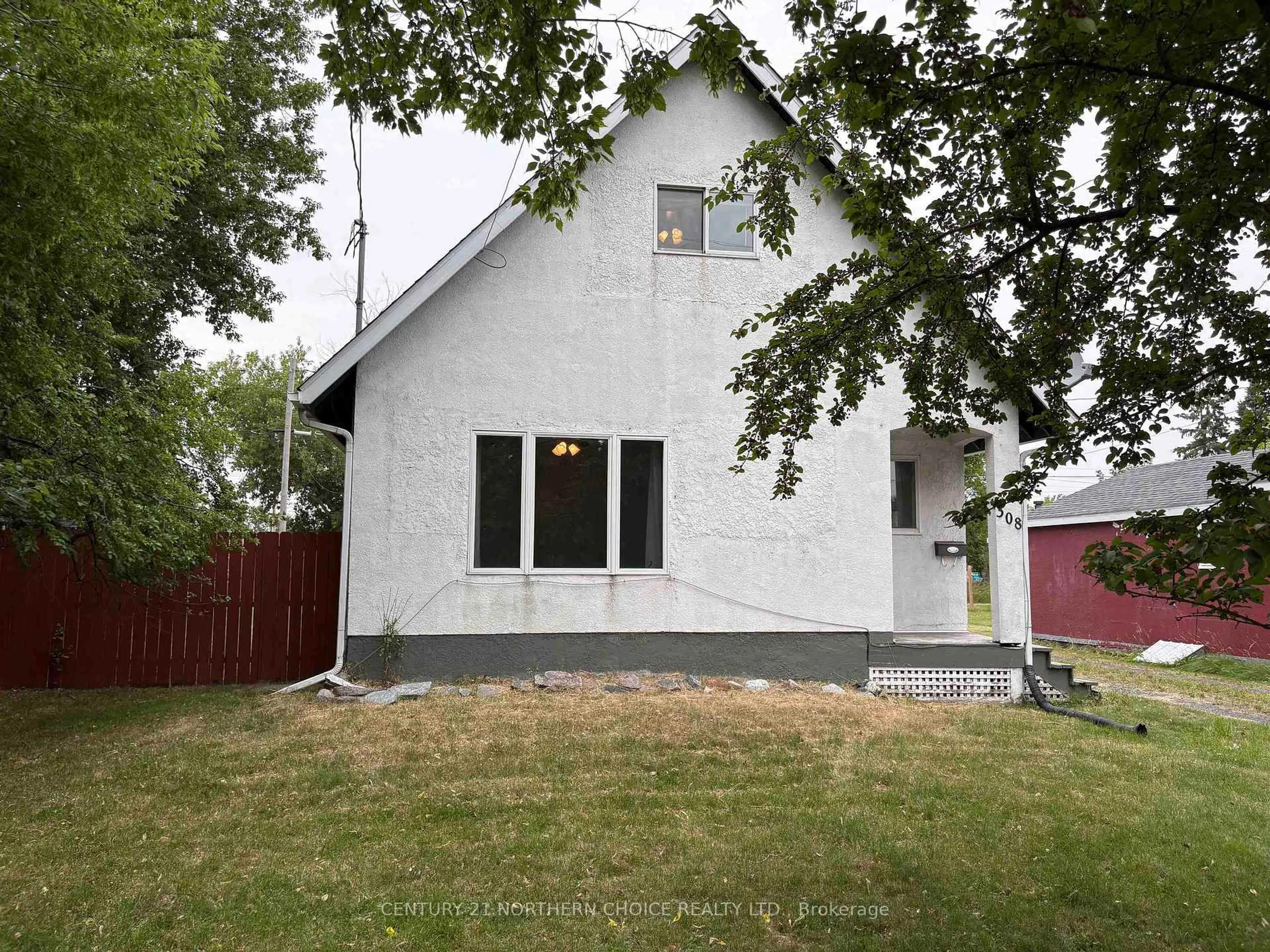 Unknown for 308 Third St, Fort Frances Ontario P9A 3A7