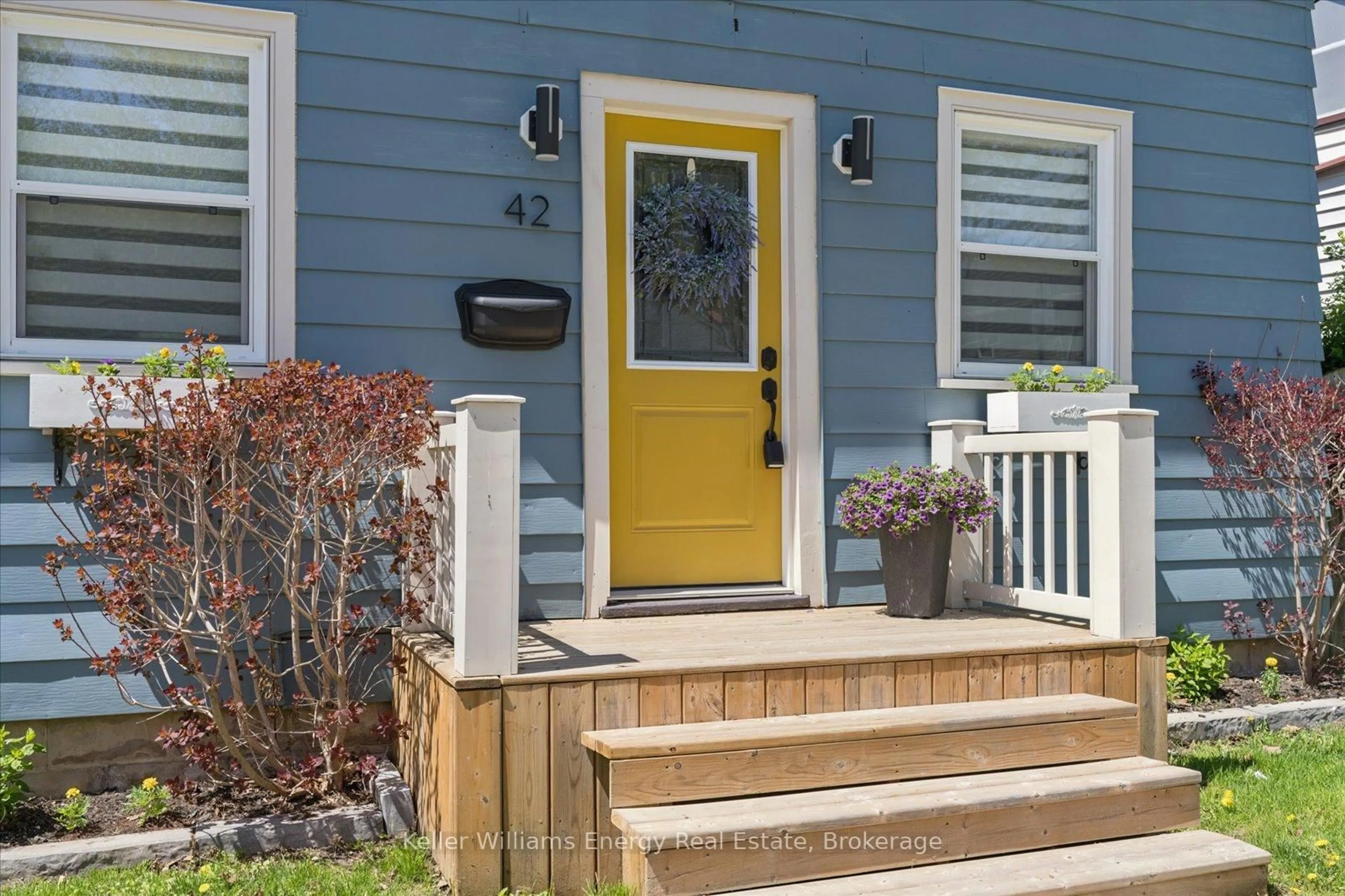 Home with vinyl exterior material, street for 42 Hope St, Port Hope Ontario L1A 2N5