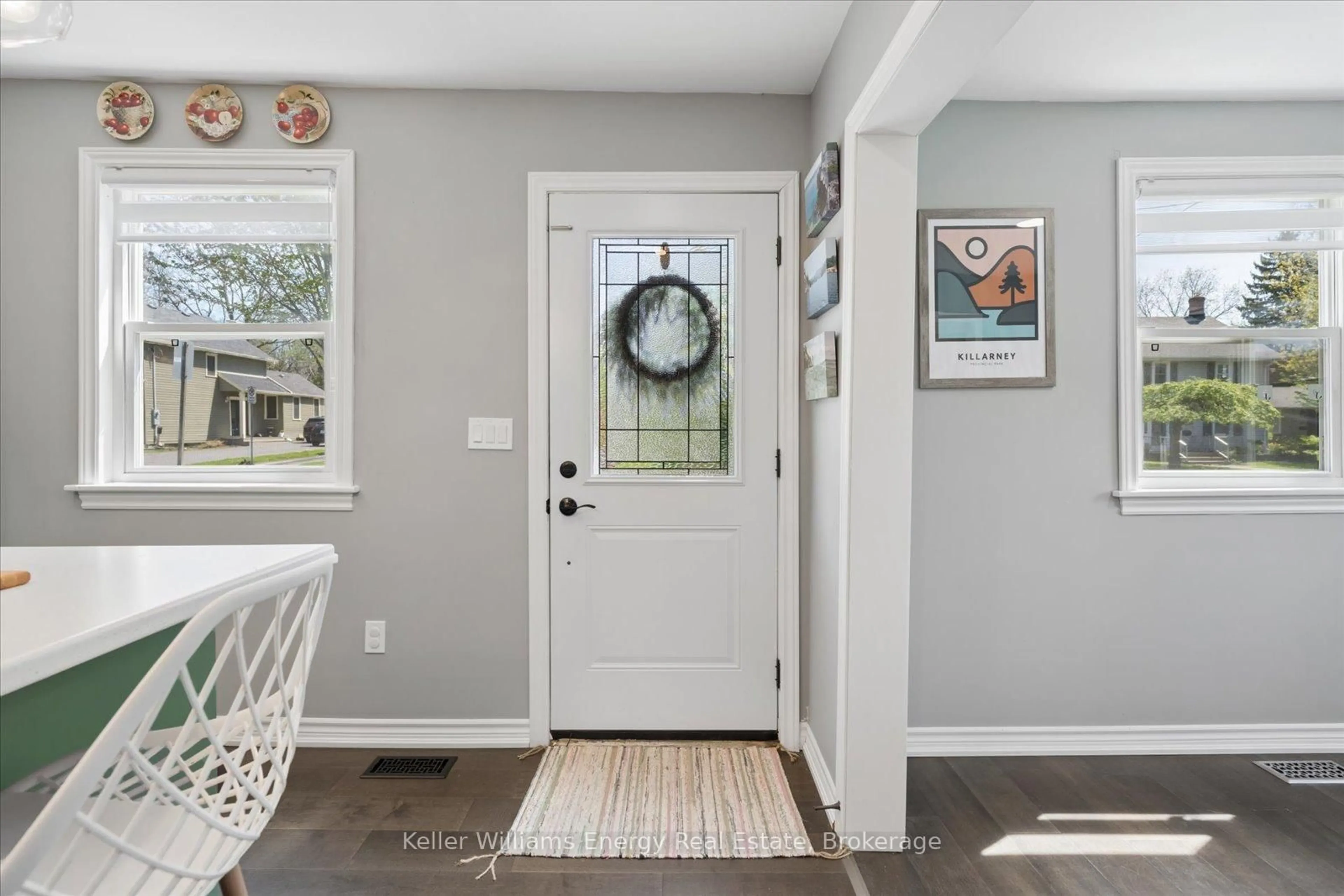 Indoor entryway for 42 Hope St, Port Hope Ontario L1A 2N5