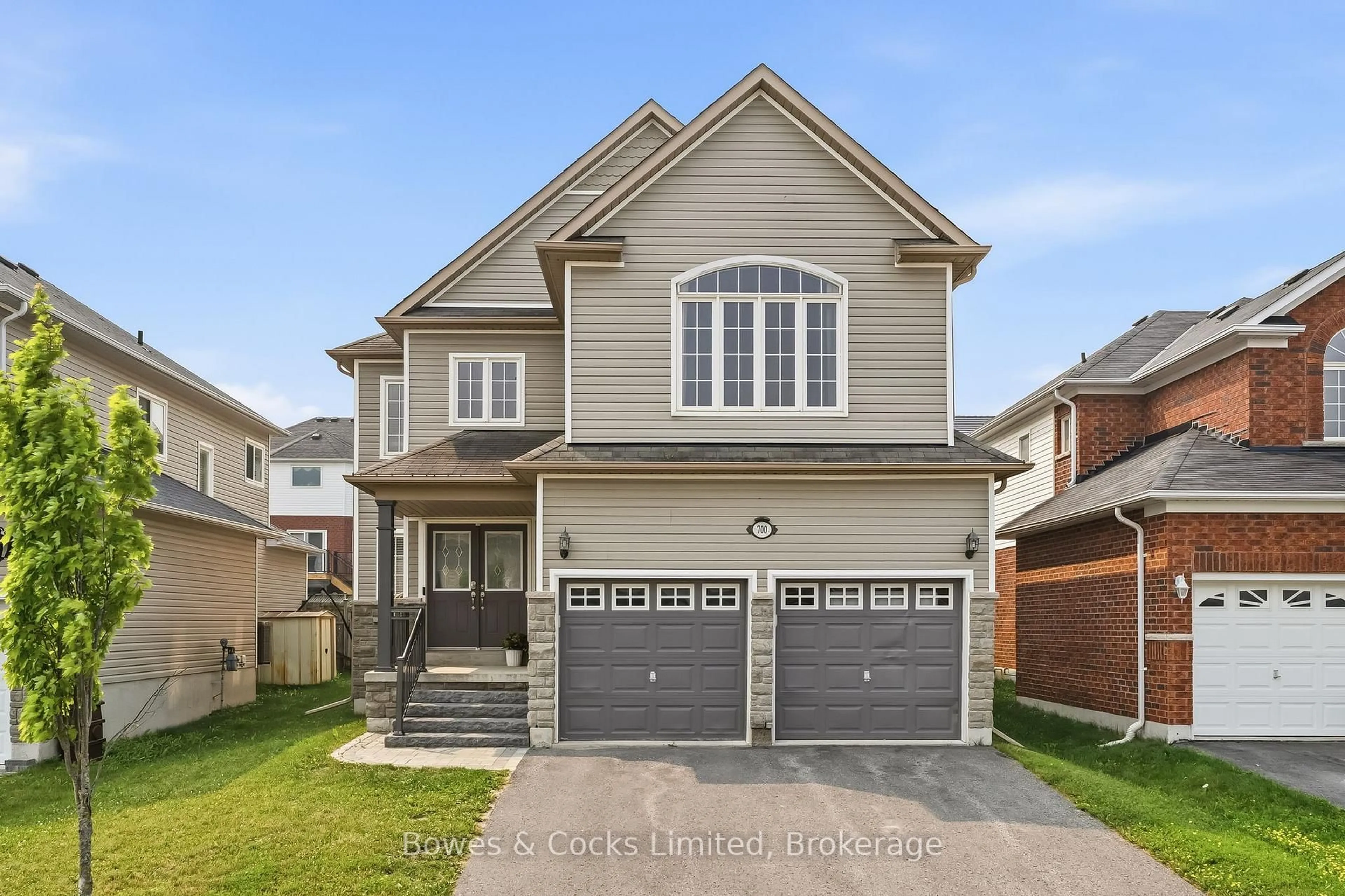 Home with brick exterior material, street for 700 Tully Cres, Peterborough Ontario K9K 0A8