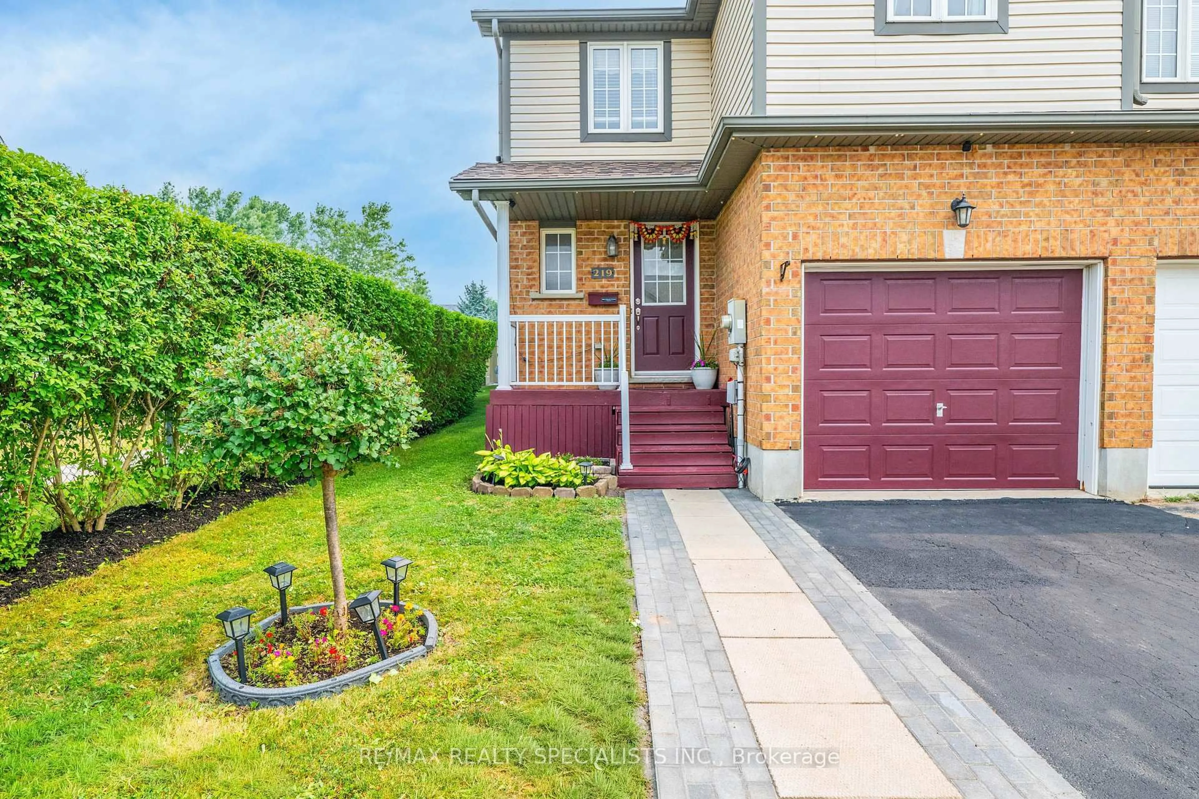 Unknown for 219 Prosperity Dr, Kitchener Ontario N2E 4E5