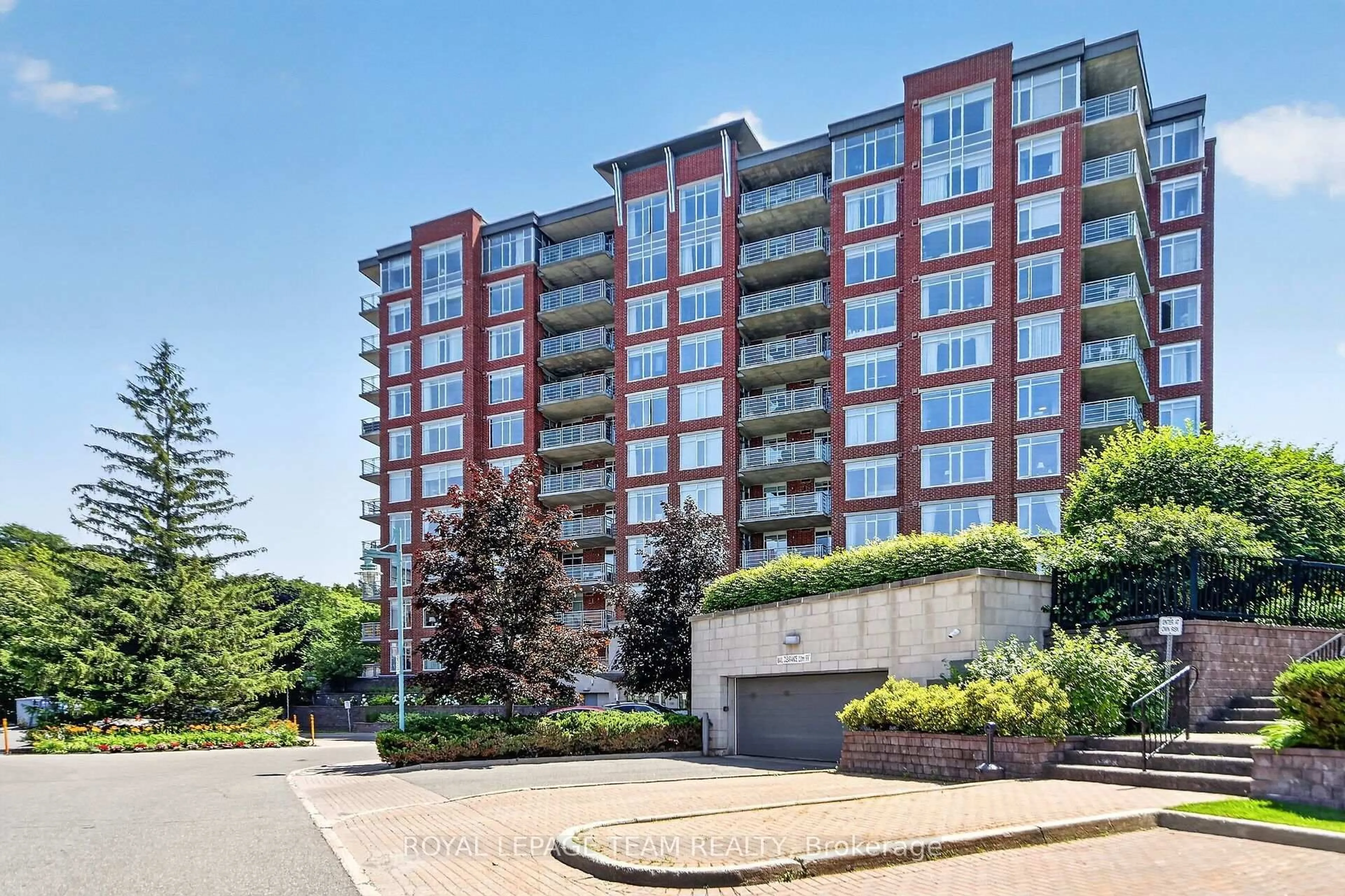 Unknown for 136 Darlington Private #406, Ottawa Ontario K1V 0X6
