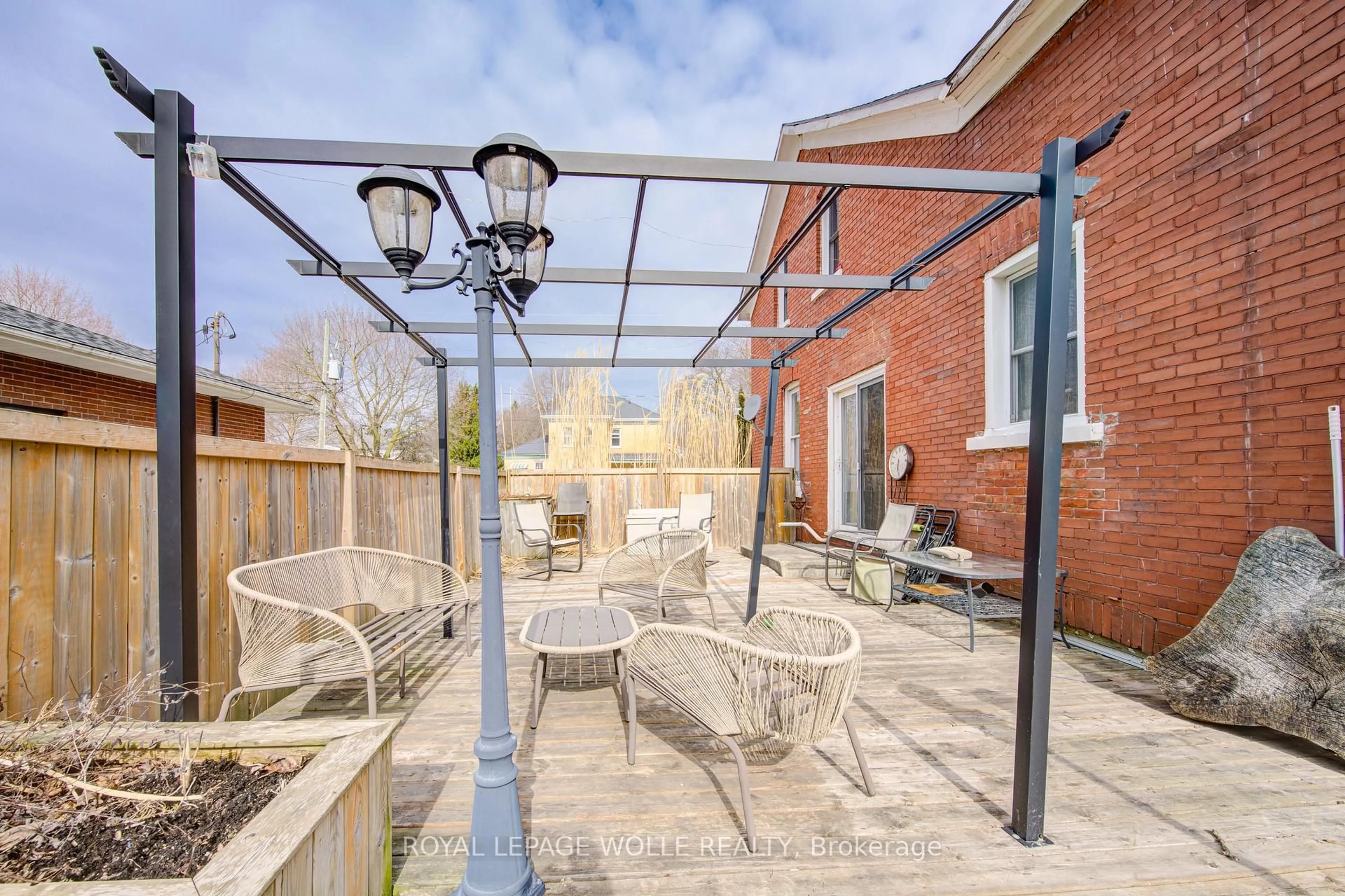 Patio, street for 137 Wellington St, West Perth Ontario N0K 1N0