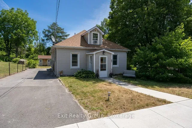 45 McClellan St, Tweed 2
