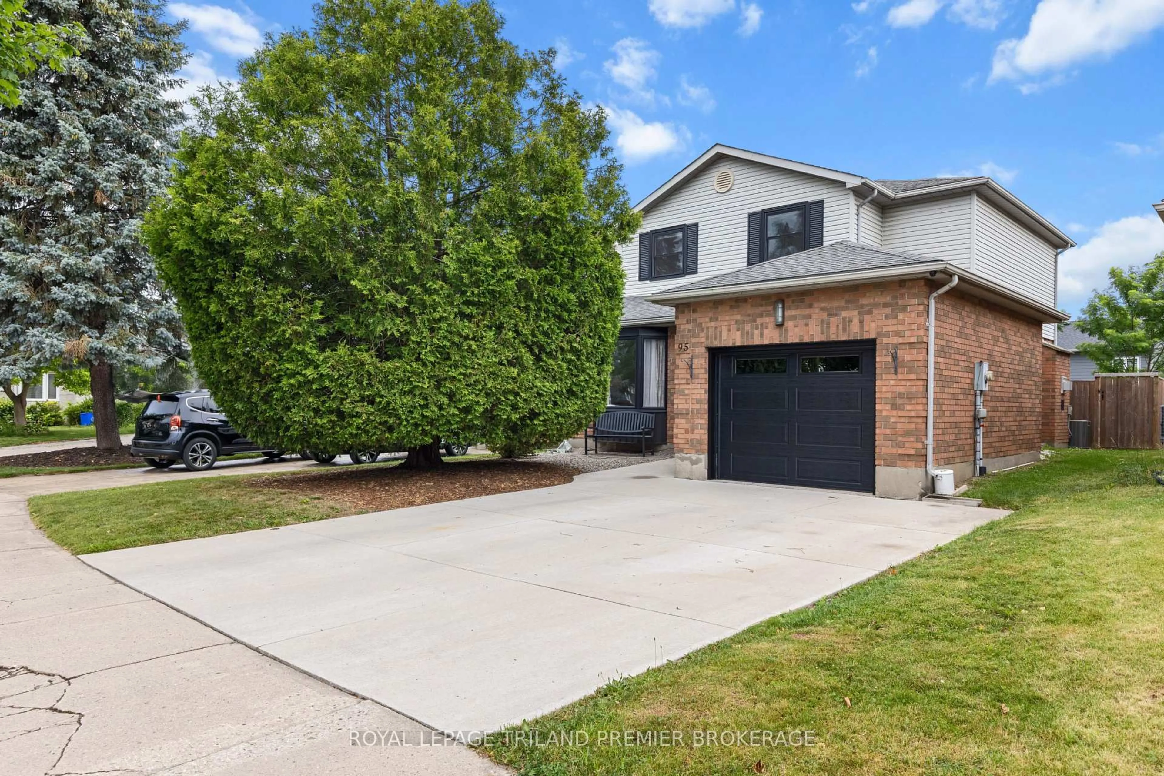 Home with brick exterior material, street for 95 Gerald Cres, London South Ontario N5Z 5A4