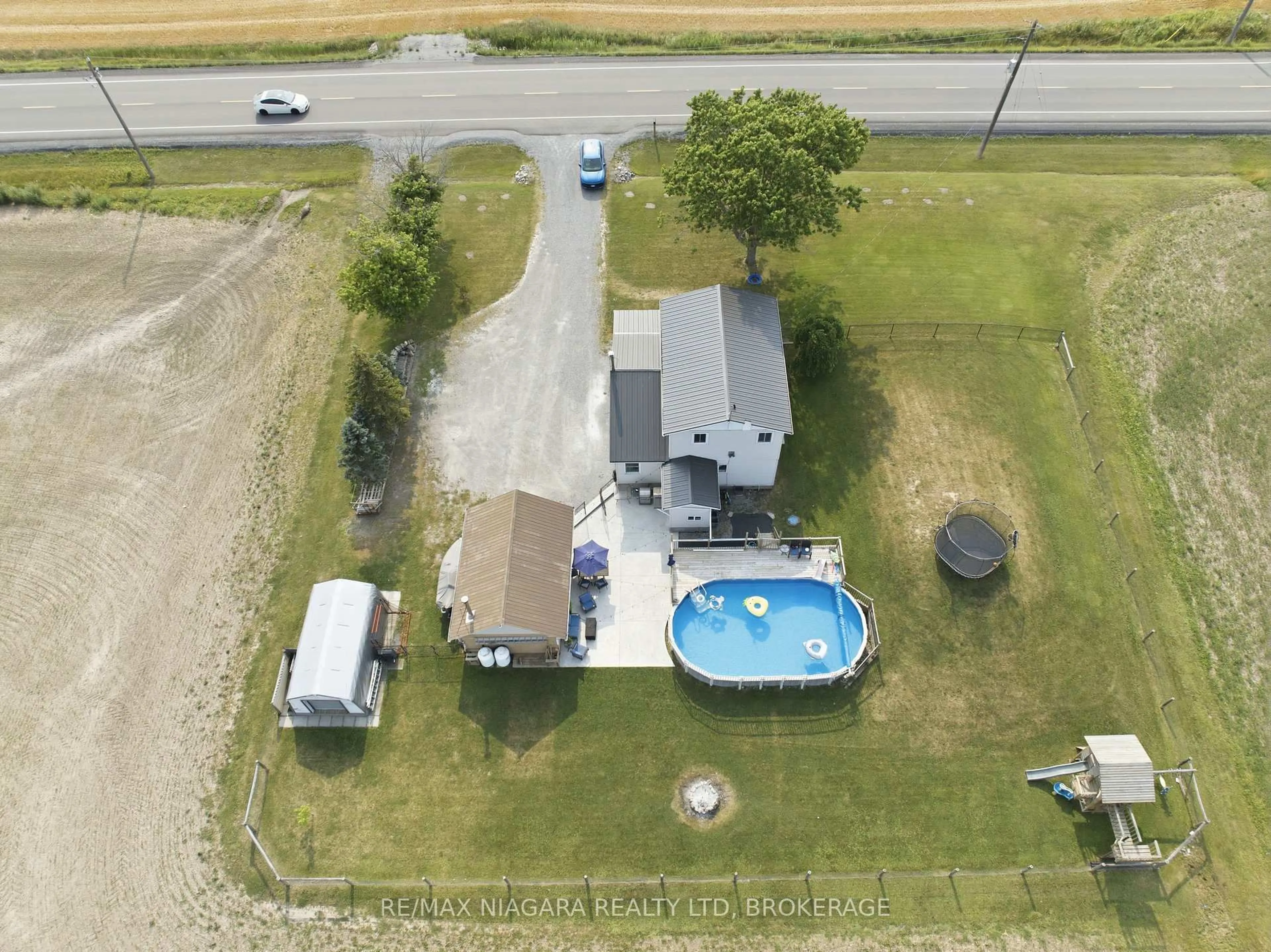 A pic from outside/outdoor area/front of a property/back of a property/a pic from drone, water/lake/river/ocean view for 3353 Miller Rd, Port Colborne Ontario L3K 5V5