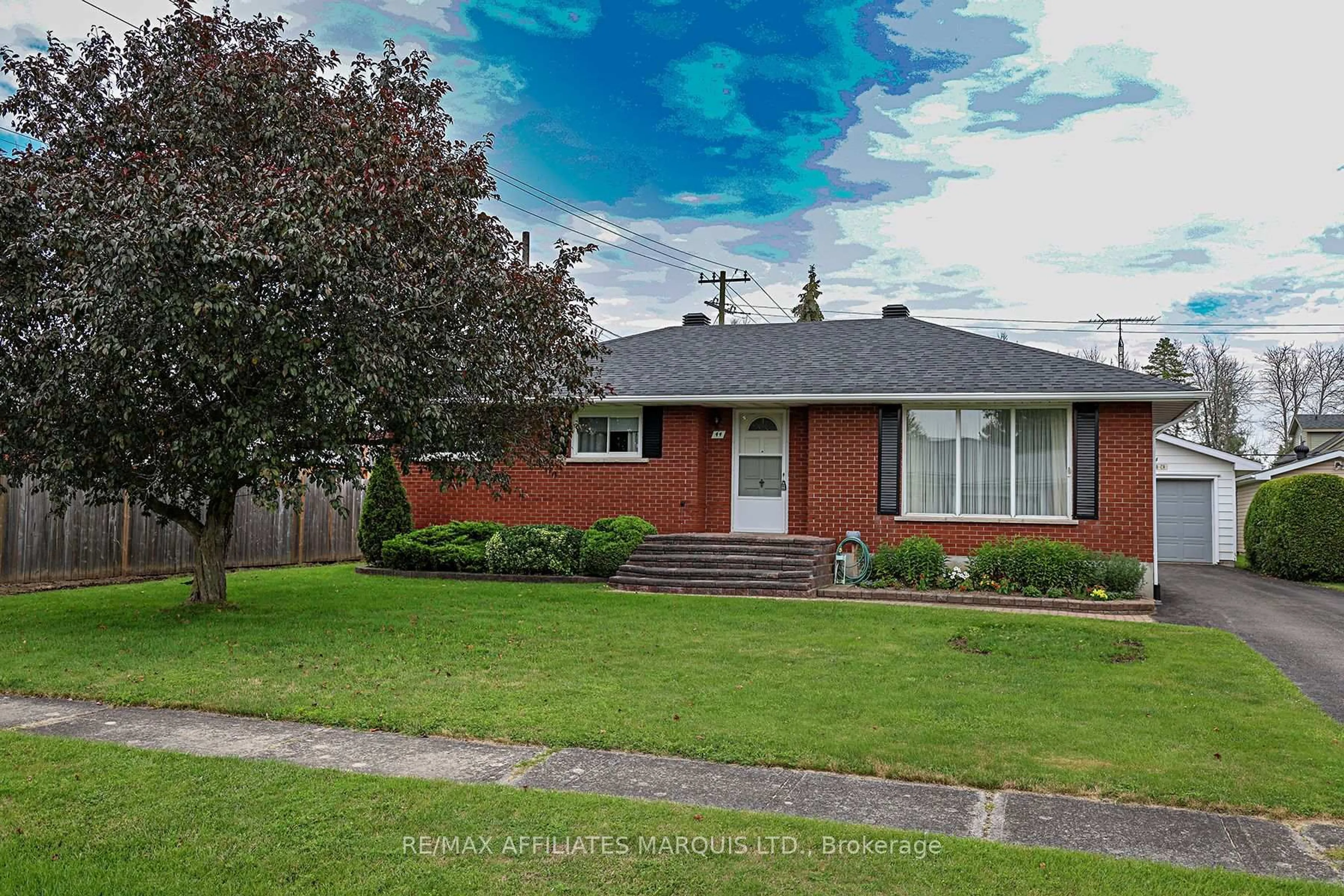 Home with brick exterior material, street for 44 Broder Cres, South Dundas Ontario K0C 1X0