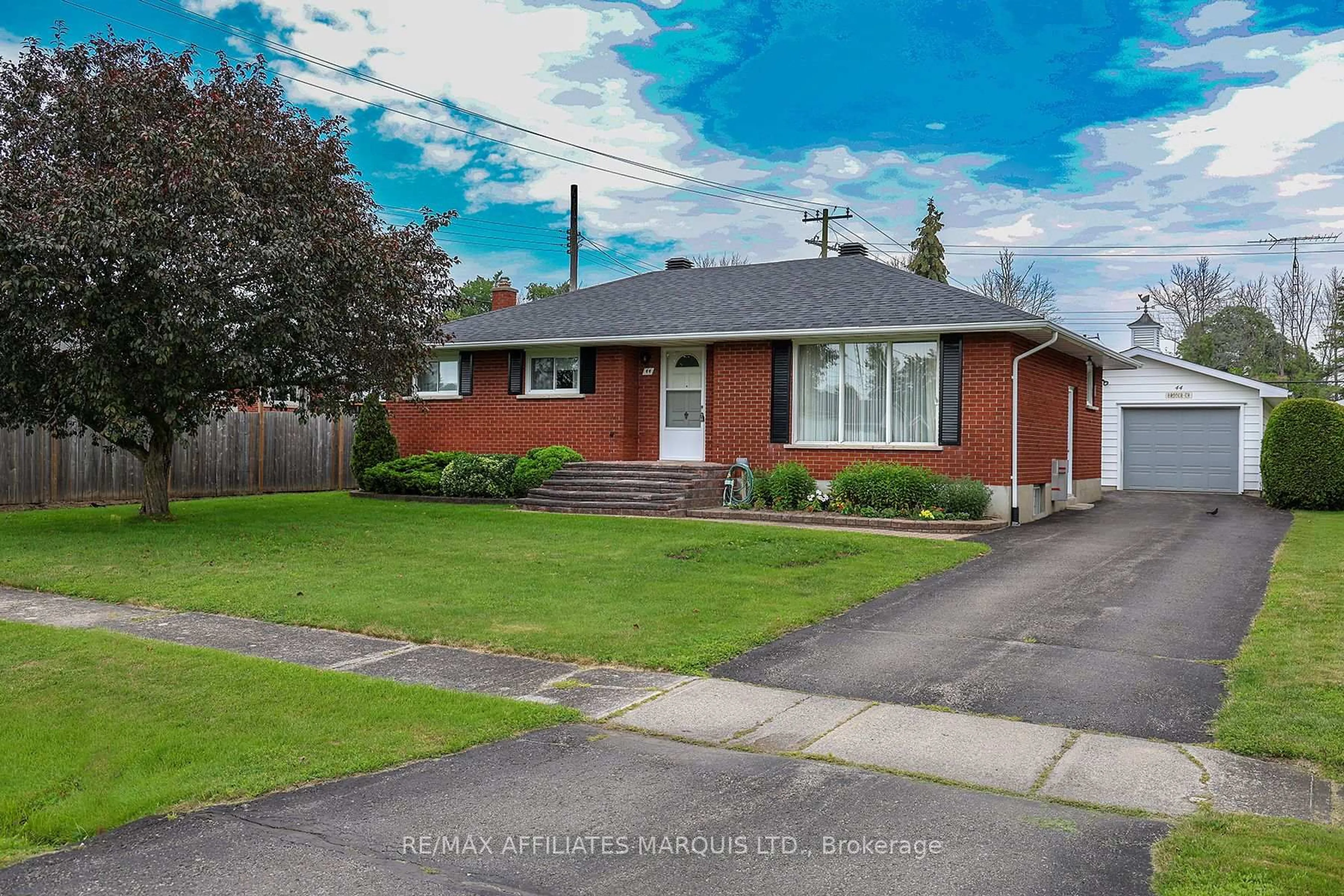 Home with brick exterior material, street for 44 Broder Cres, South Dundas Ontario K0C 1X0