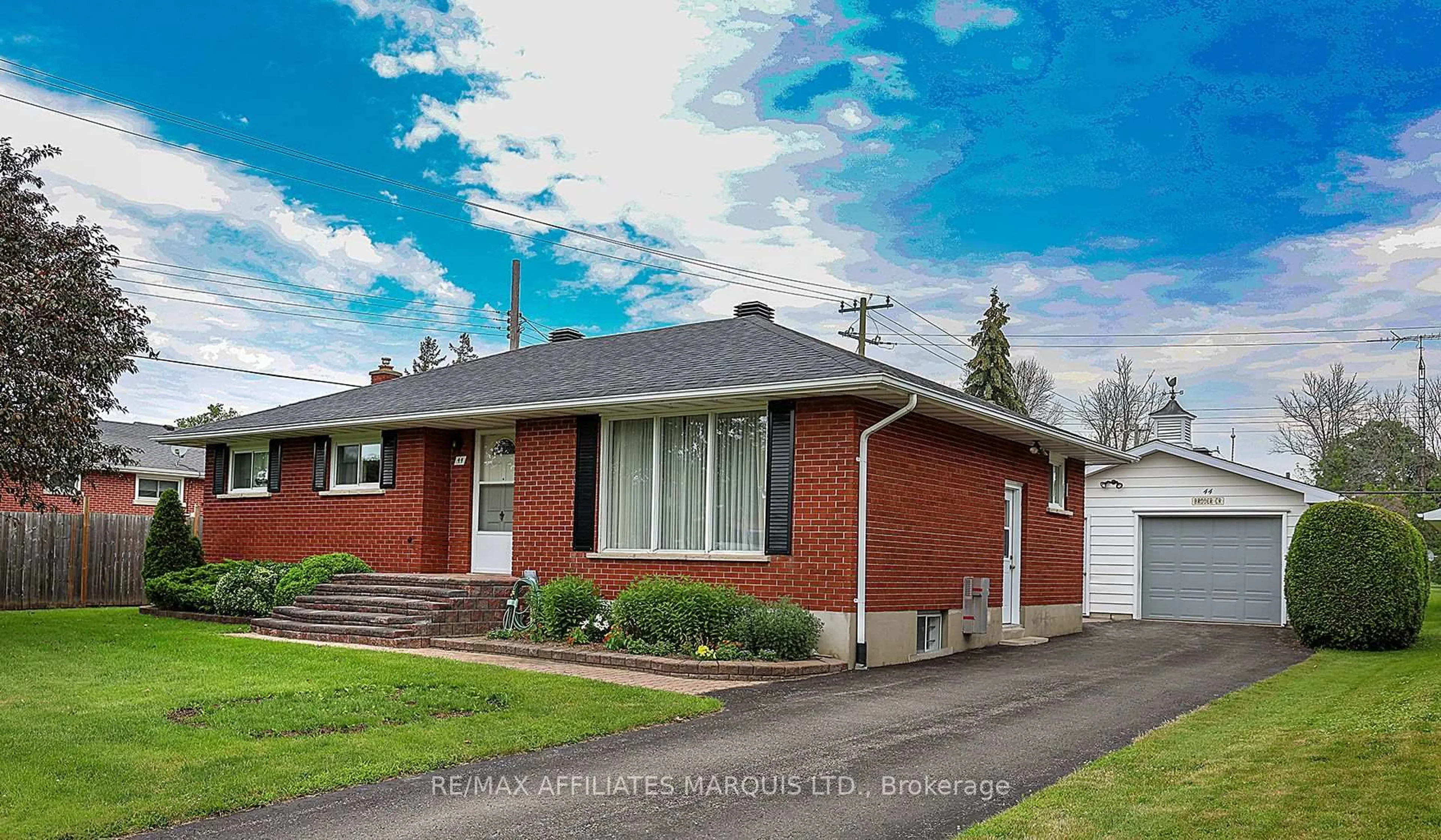 Home with brick exterior material, street for 44 Broder Cres, South Dundas Ontario K0C 1X0