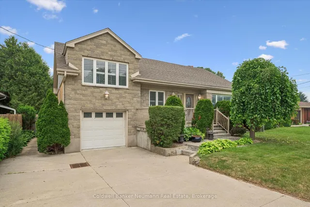 195 Victoria Rd, Guelph 3