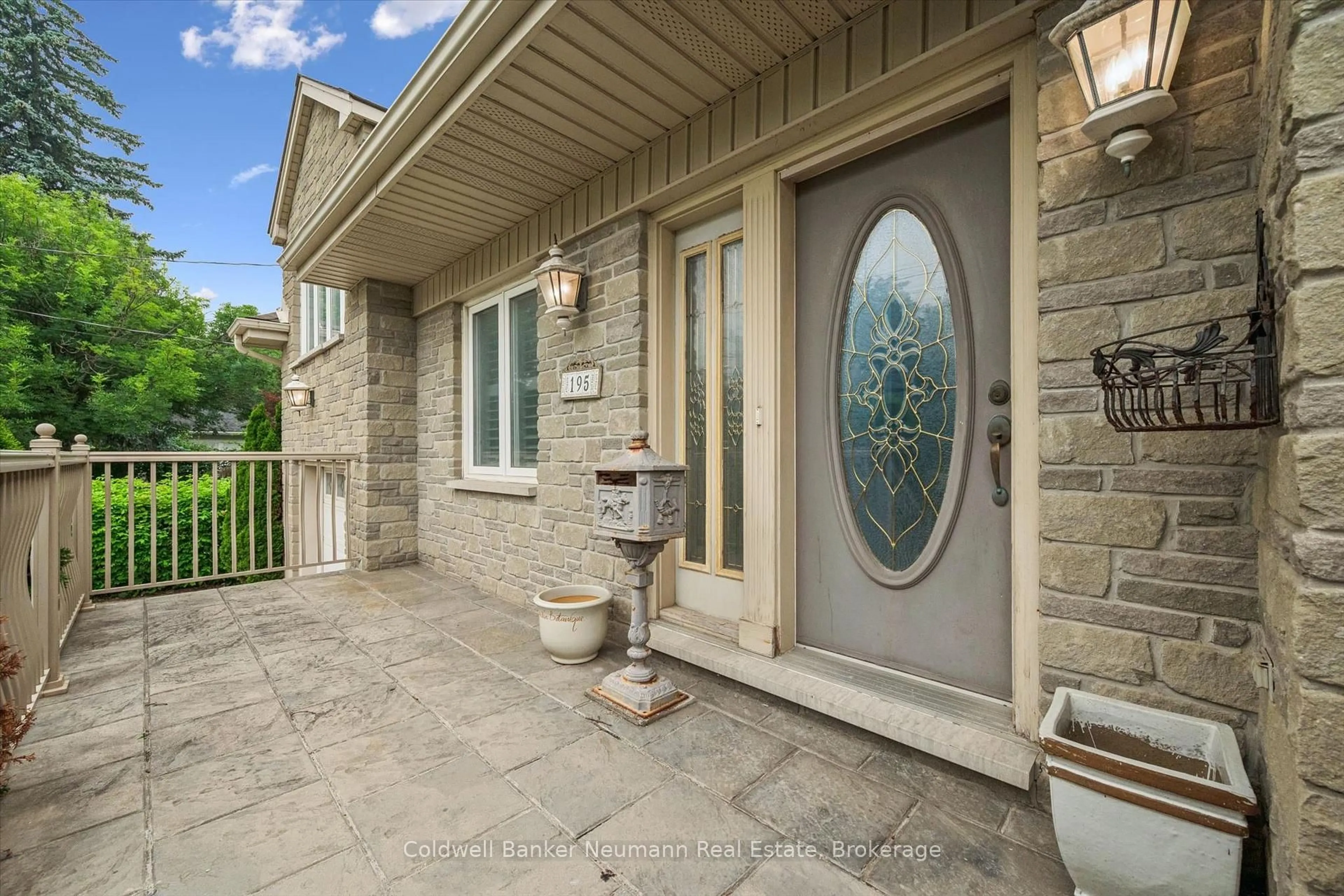 Unknown for 195 Victoria Rd, Guelph Ontario N1E 5H6