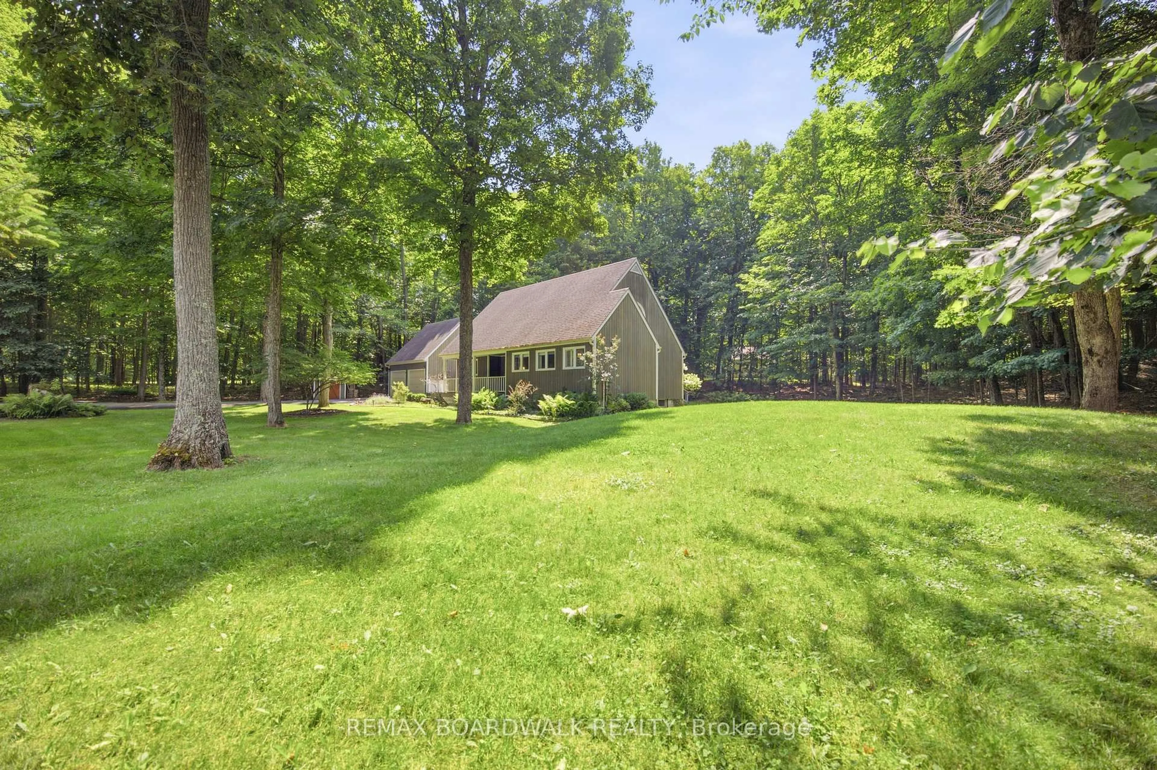 A pic from outside/outdoor area/front of a property/back of a property/a pic from drone, forest/trees view for 123 Poole Dr, Perth Ontario K7H 3C5