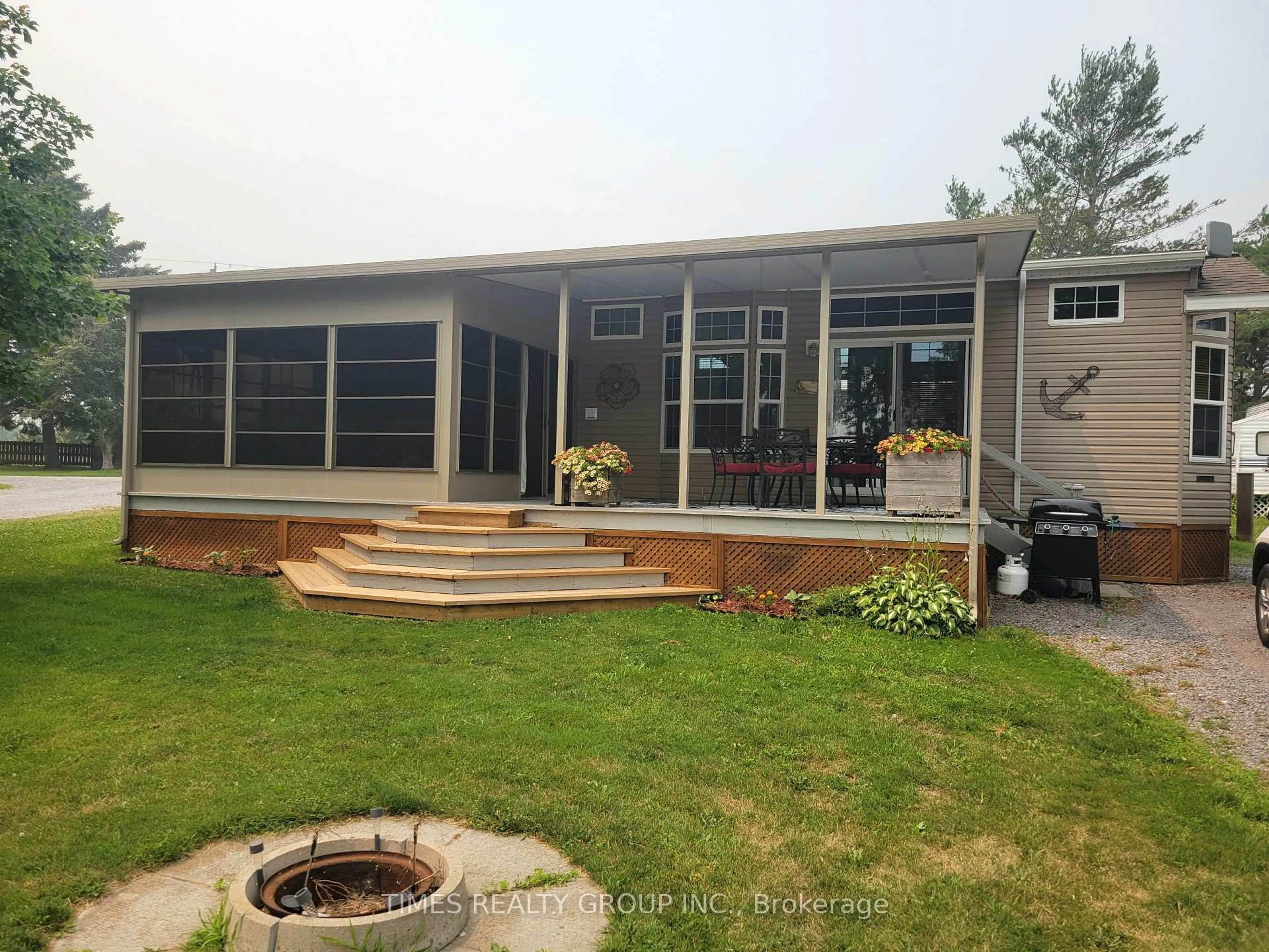 Home with vinyl exterior material, unknown for 97 Carter Rd #9, Quinte West Ontario K0K 1L0