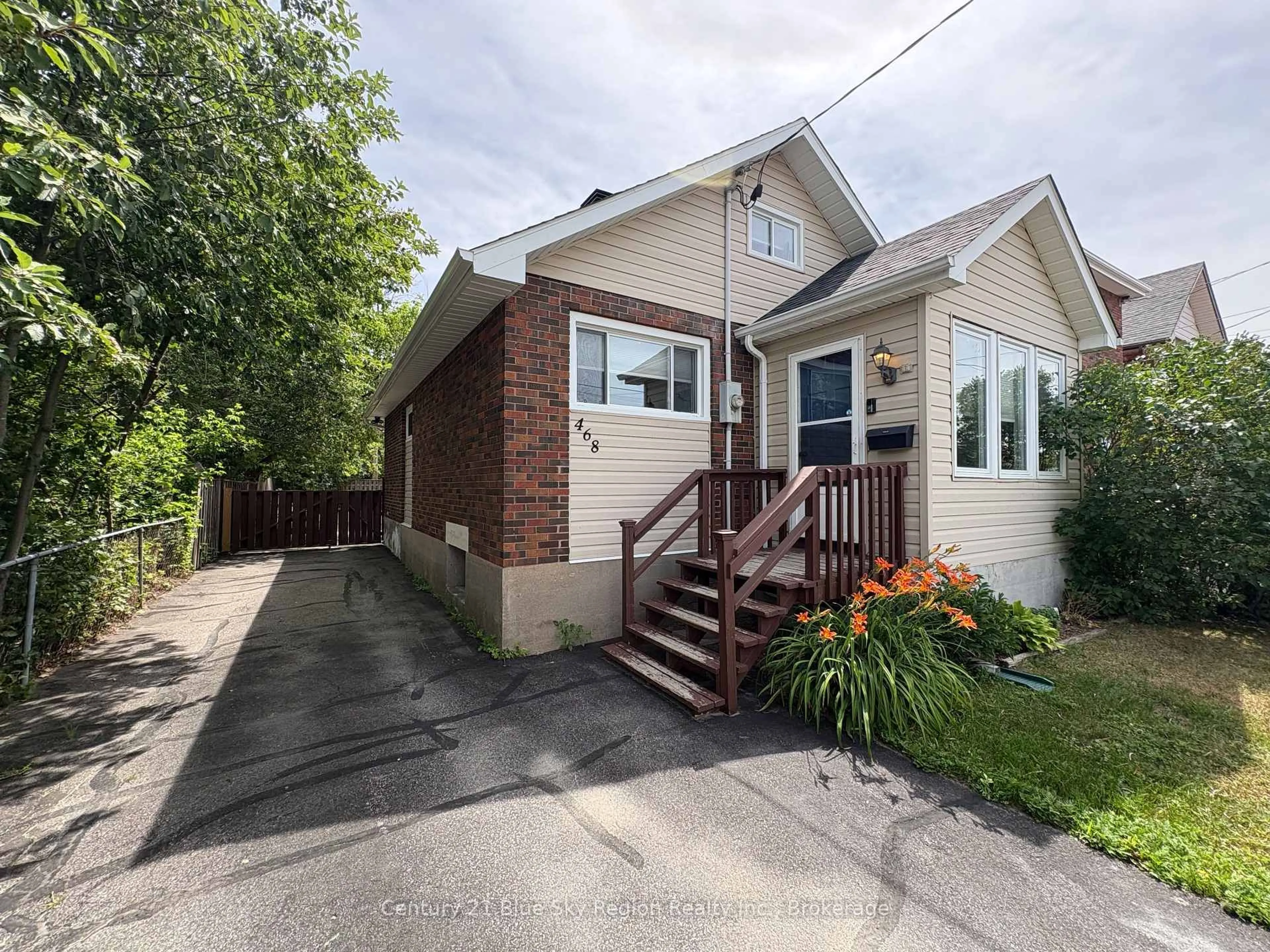 Unknown for 468 King St, North Bay Ontario P1B 6A2