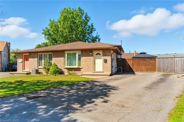 30 Rainbow Crt, Welland 3
