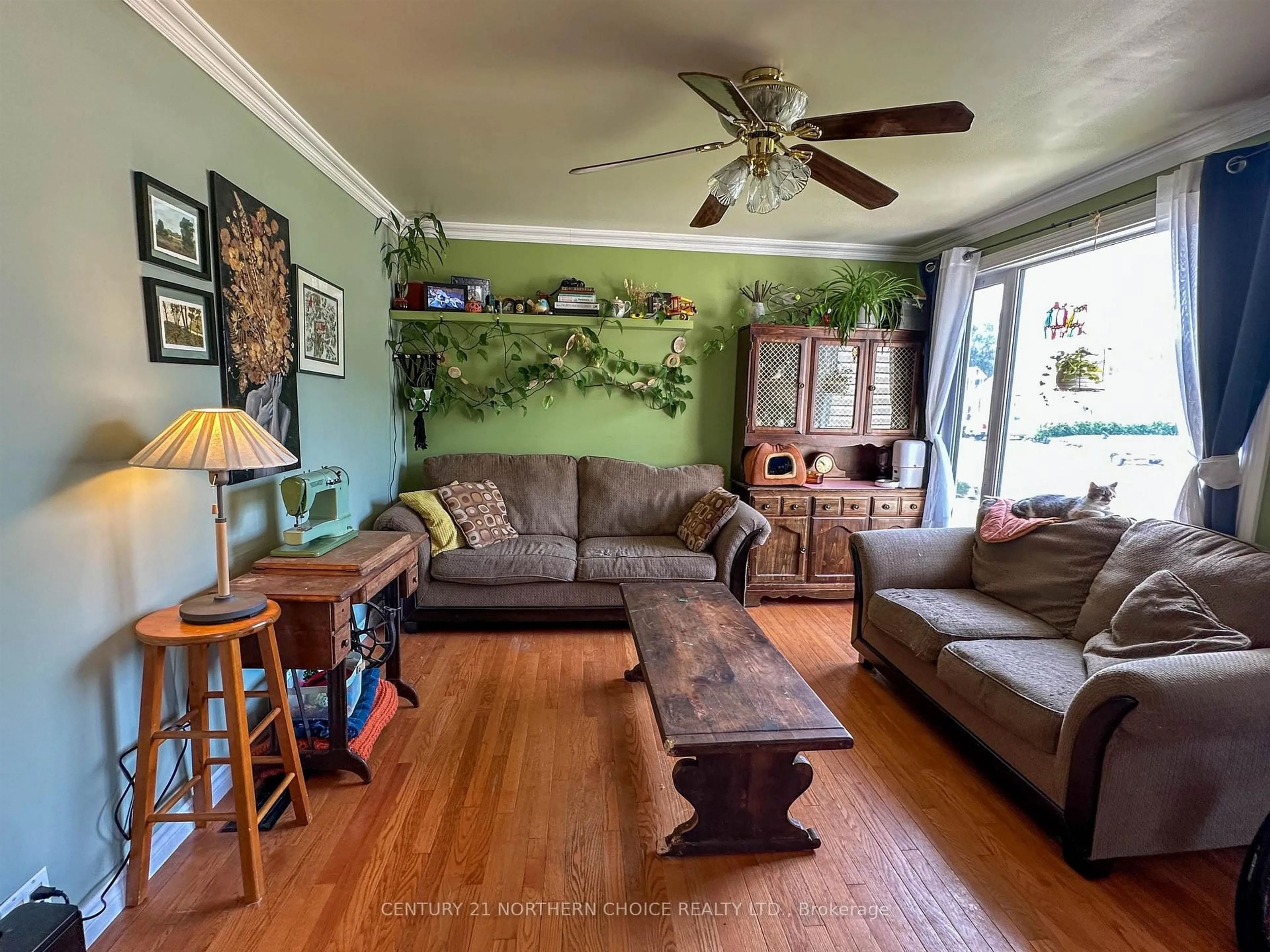 Living room with furniture, unknown for 92 Lassie Rd, Red Lake Ontario P0V 1C0