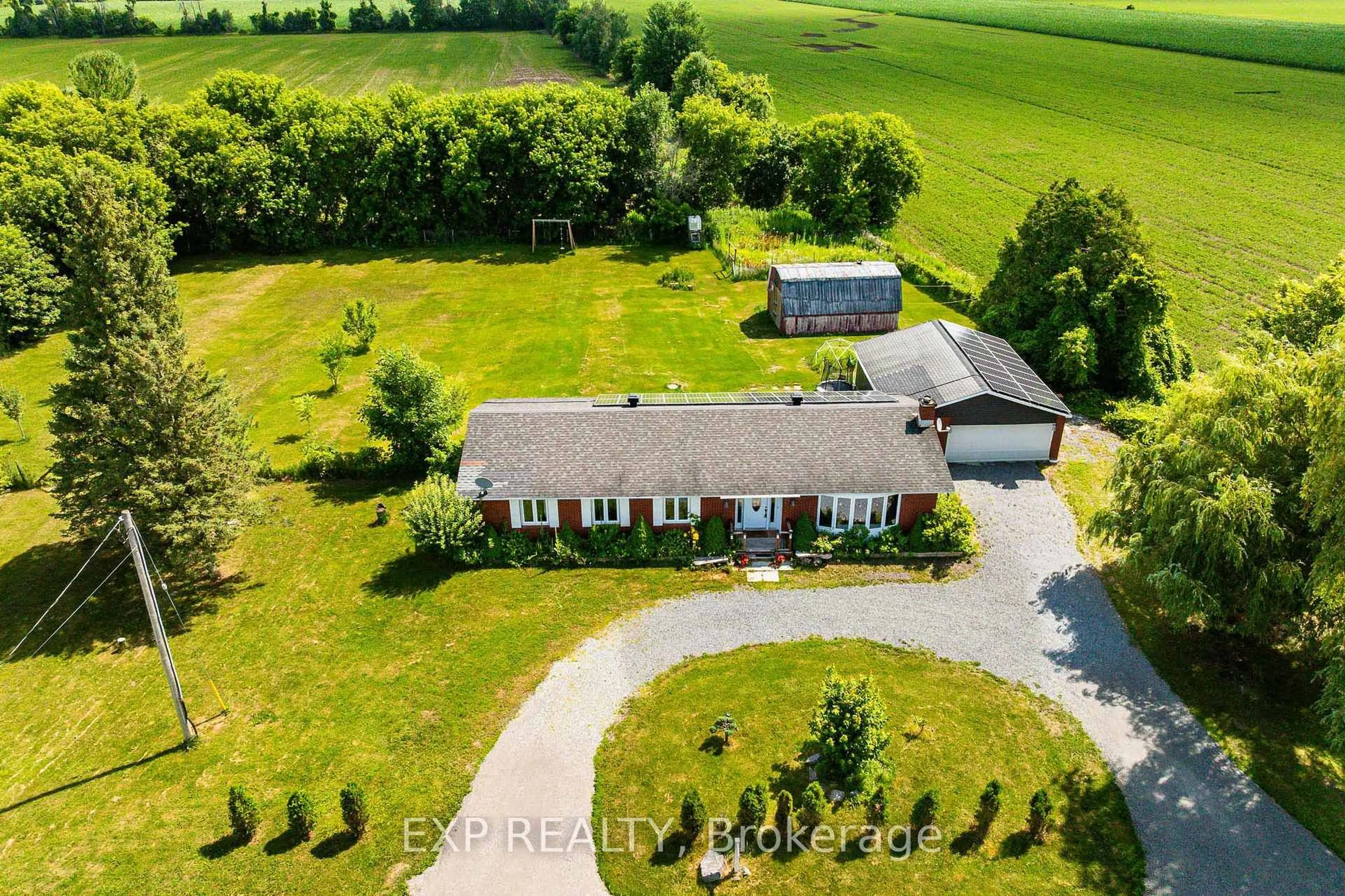 A pic from outside/outdoor area/front of a property/back of a property/a pic from drone, unknown for 7389 Boundary Rd, Russell Ontario K4R 0G9