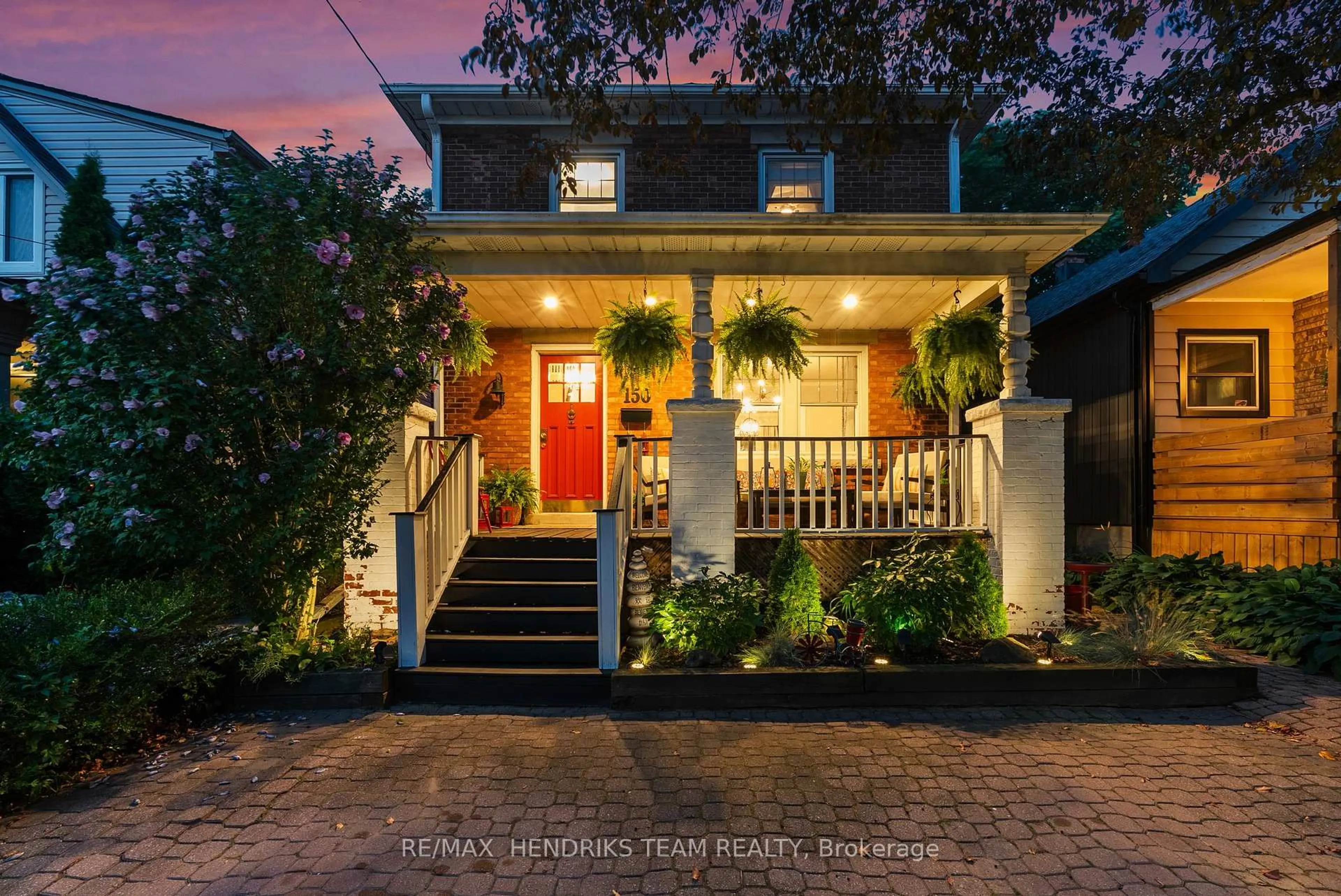 Home with brick exterior material, street for 150 York St, St. Catharines Ontario L2R 6E7