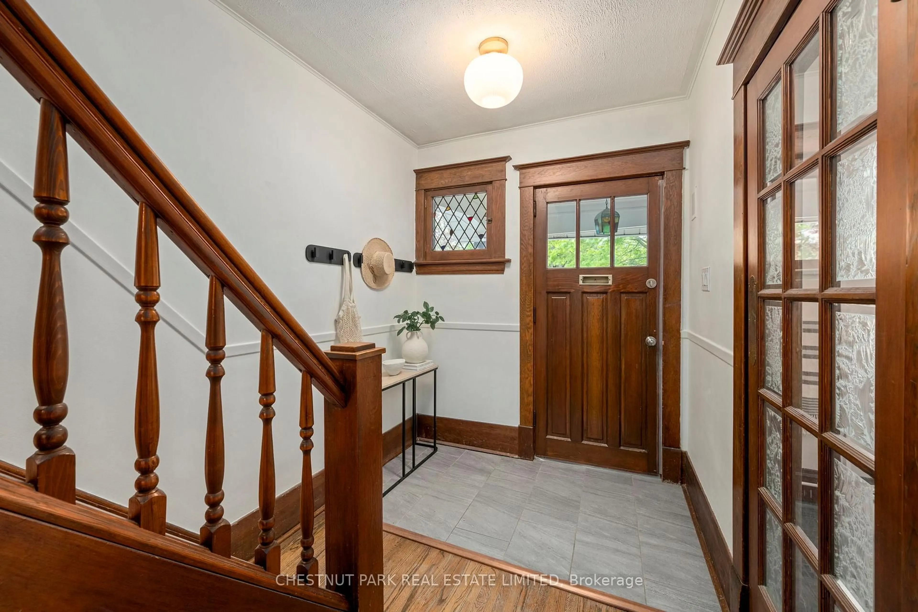 Indoor entryway for 94 Briscoe St, London South Ontario N6C 1X2