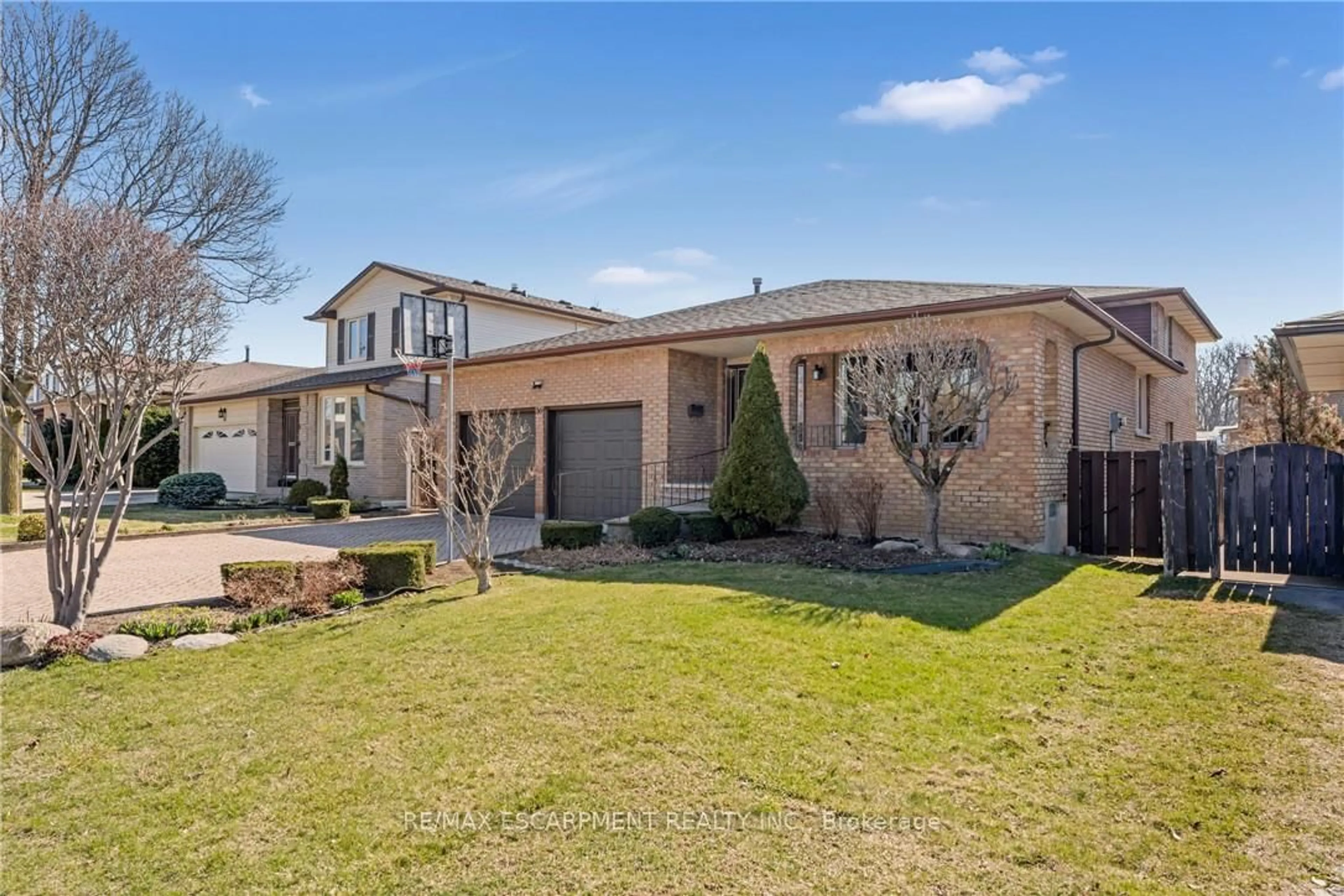 Unknown for 36 Skylark Dr, Hamilton Ontario L9A 4Y2